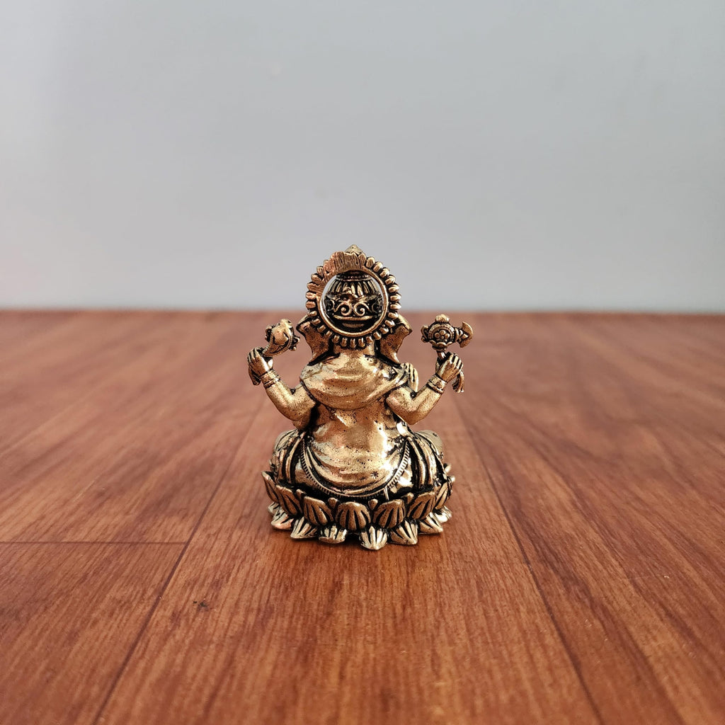Small Divine Lord Ganesh Laxmi Statue