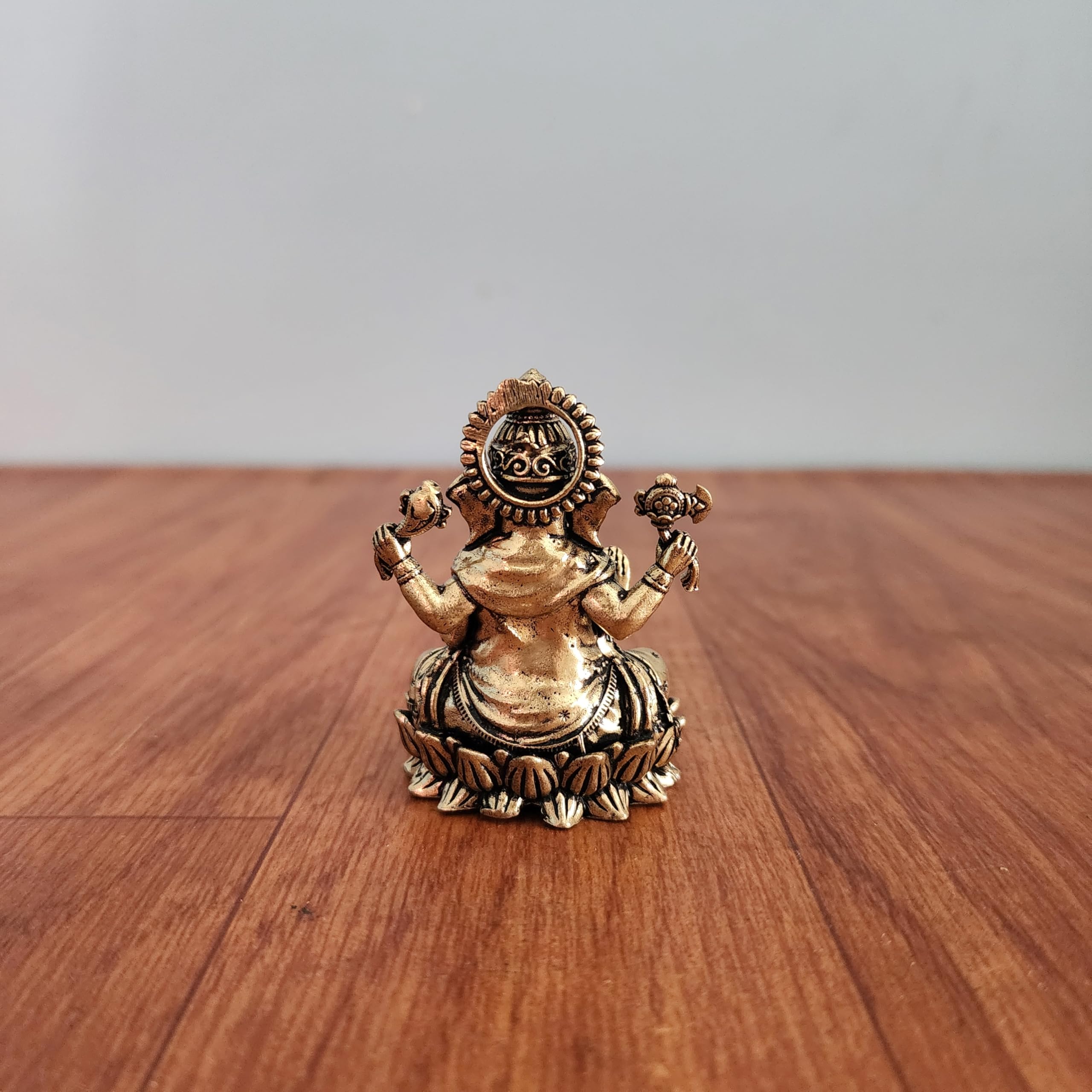 Small Divine Lord Ganesh Laxmi Statue