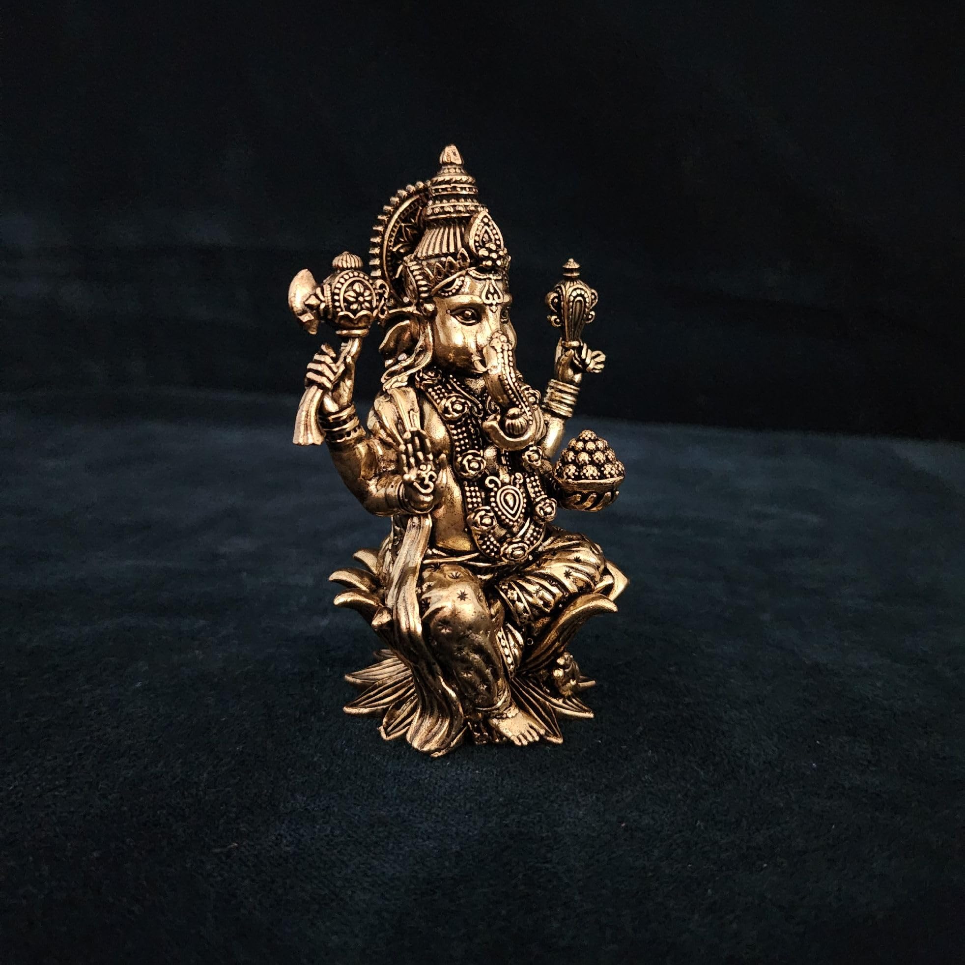 Brass Lord Ganesha/Ganpati ji Religious Statue Idol