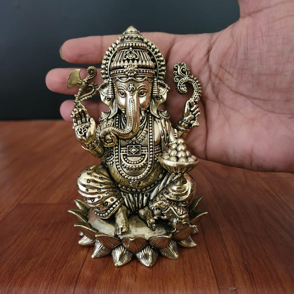 PREMIUM BRASS GANESH JI ON LOTUS