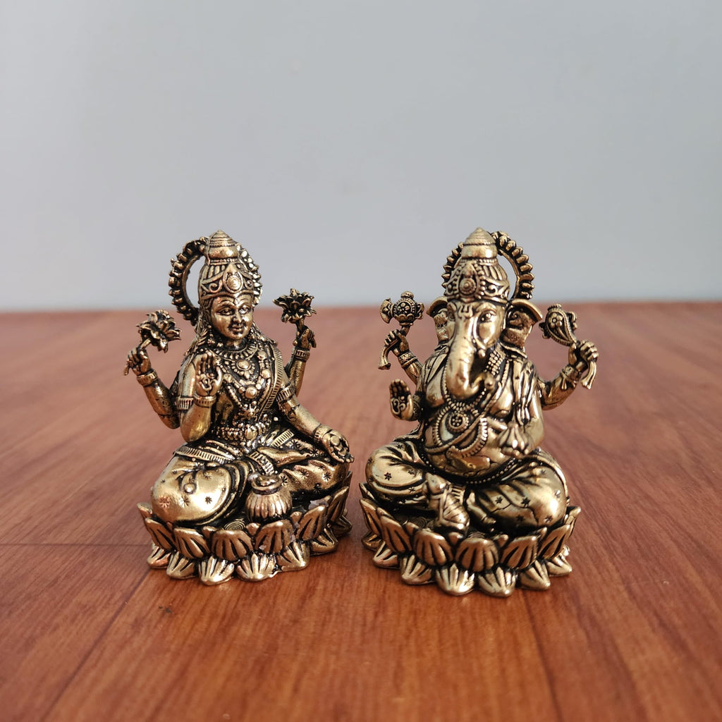 Small Divine Lord Ganesh Laxmi Statue