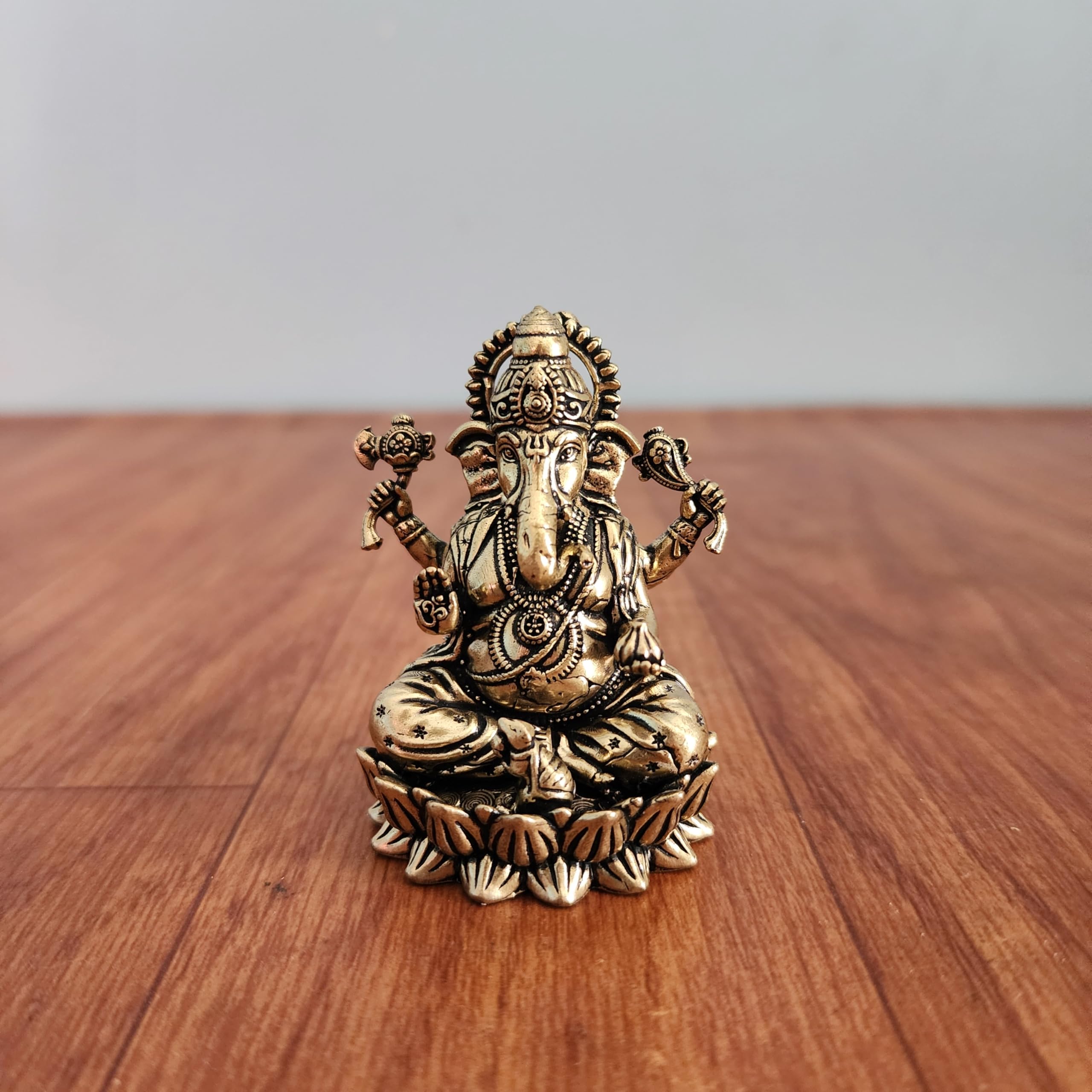 Small Divine Lord Ganesh Laxmi Statue