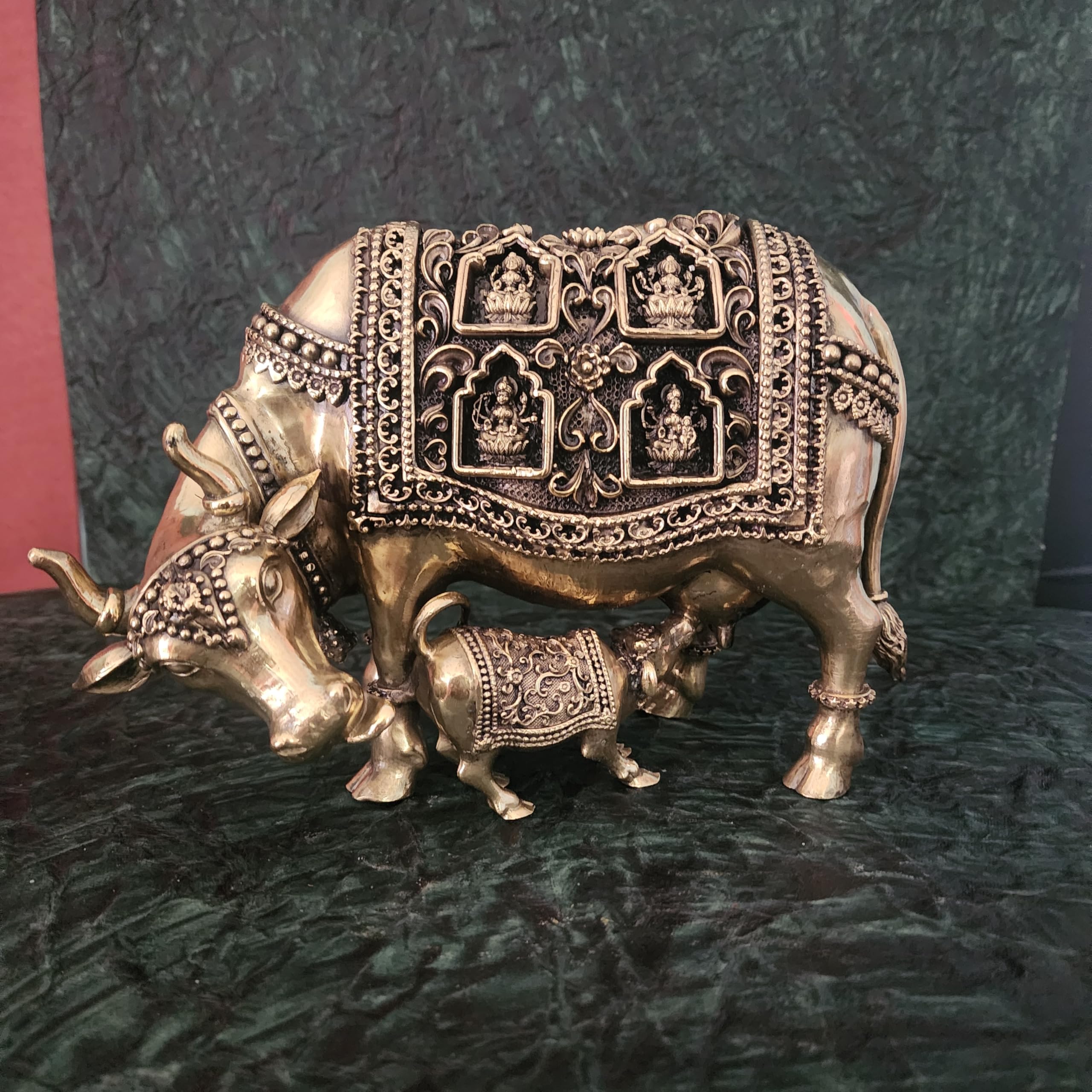 BIG Kamdhenu Statue with eight laxmi Premium Brass