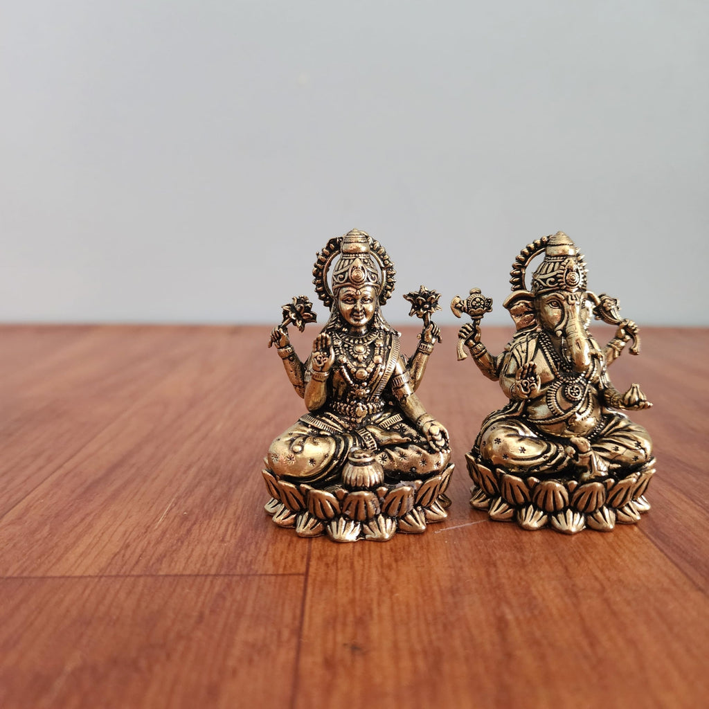 Small Divine Lord Ganesh Laxmi Statue