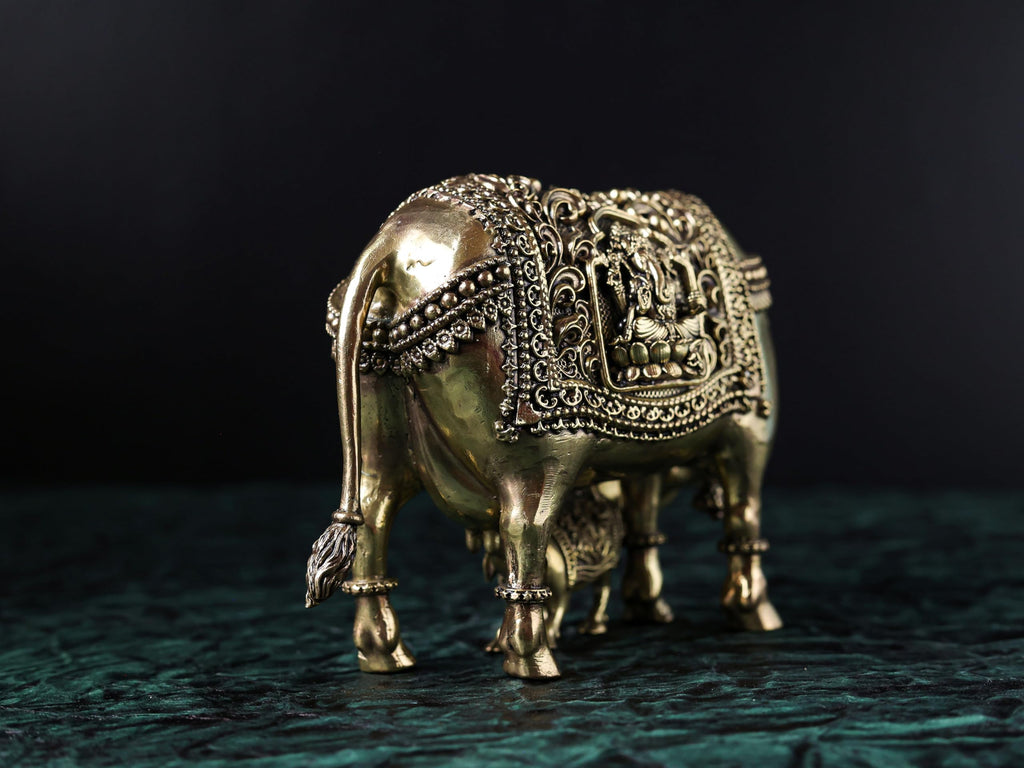 Premium Brass | Gou MATA Holy Cow Mother with Calf | Cow Decor Idol |LAXMI Ganesh Kamadhenu Idol with FINE Carving Work | 5 by 7 INCH