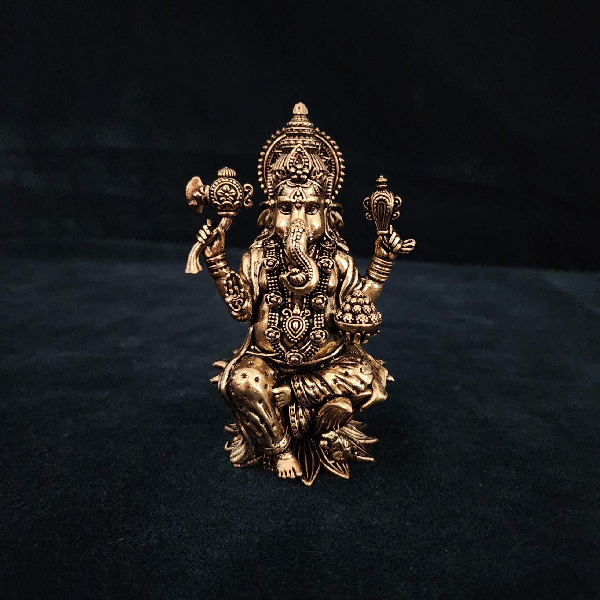 Brass Lord Ganesha/Ganpati ji Religious Statue Idol