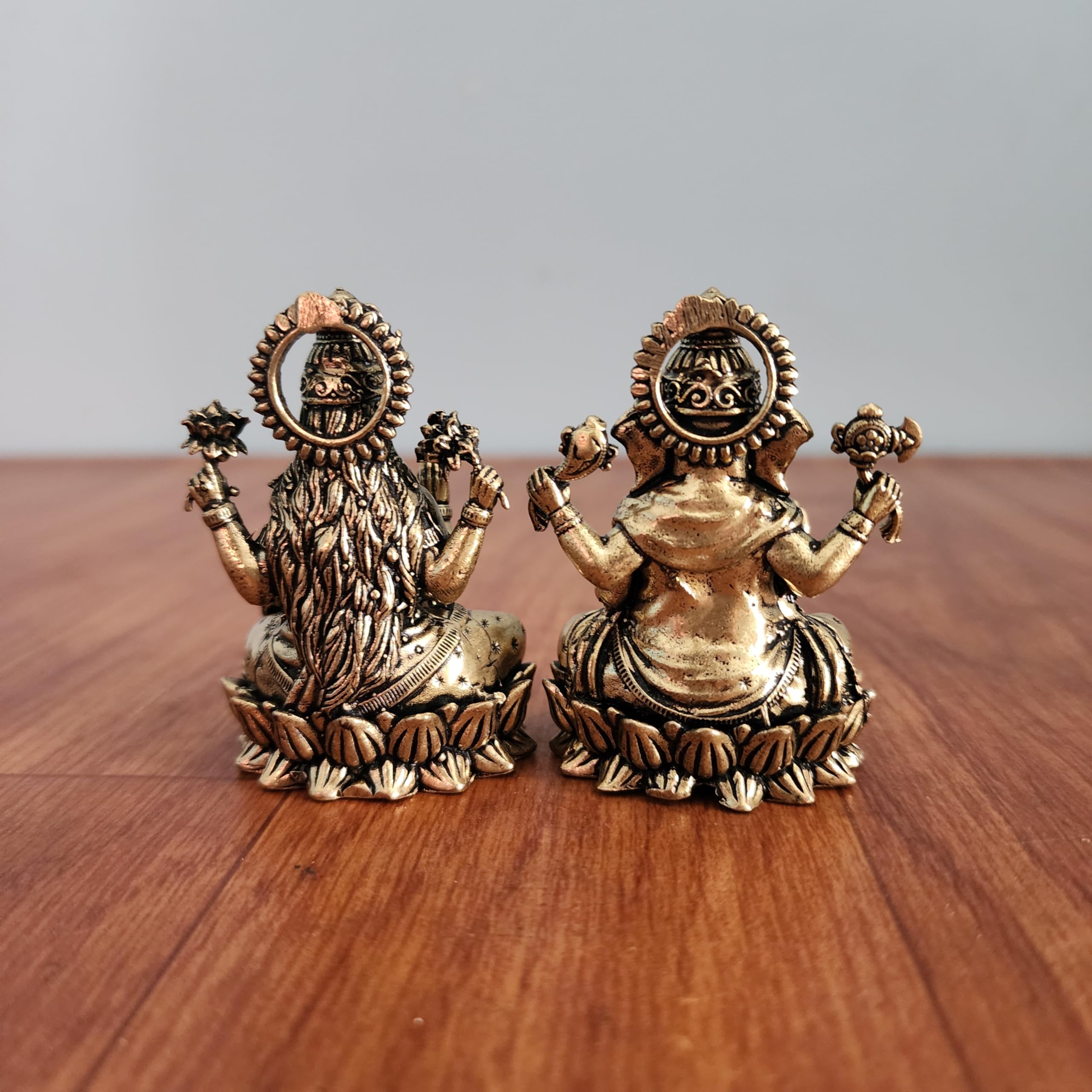 Small Divine Lord Ganesh Laxmi Statue