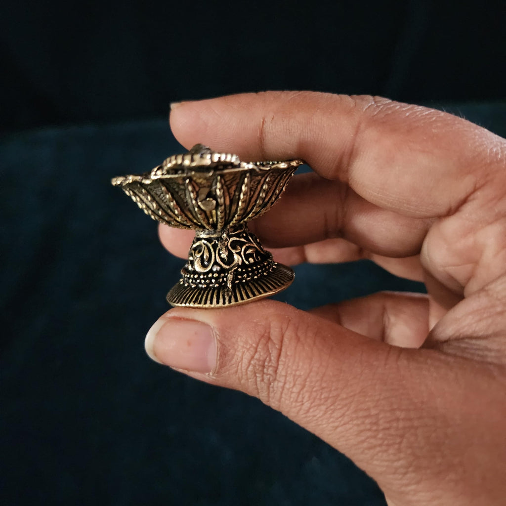 Premium Brass Ganesh Diya|1.2 Inch Small Deepak