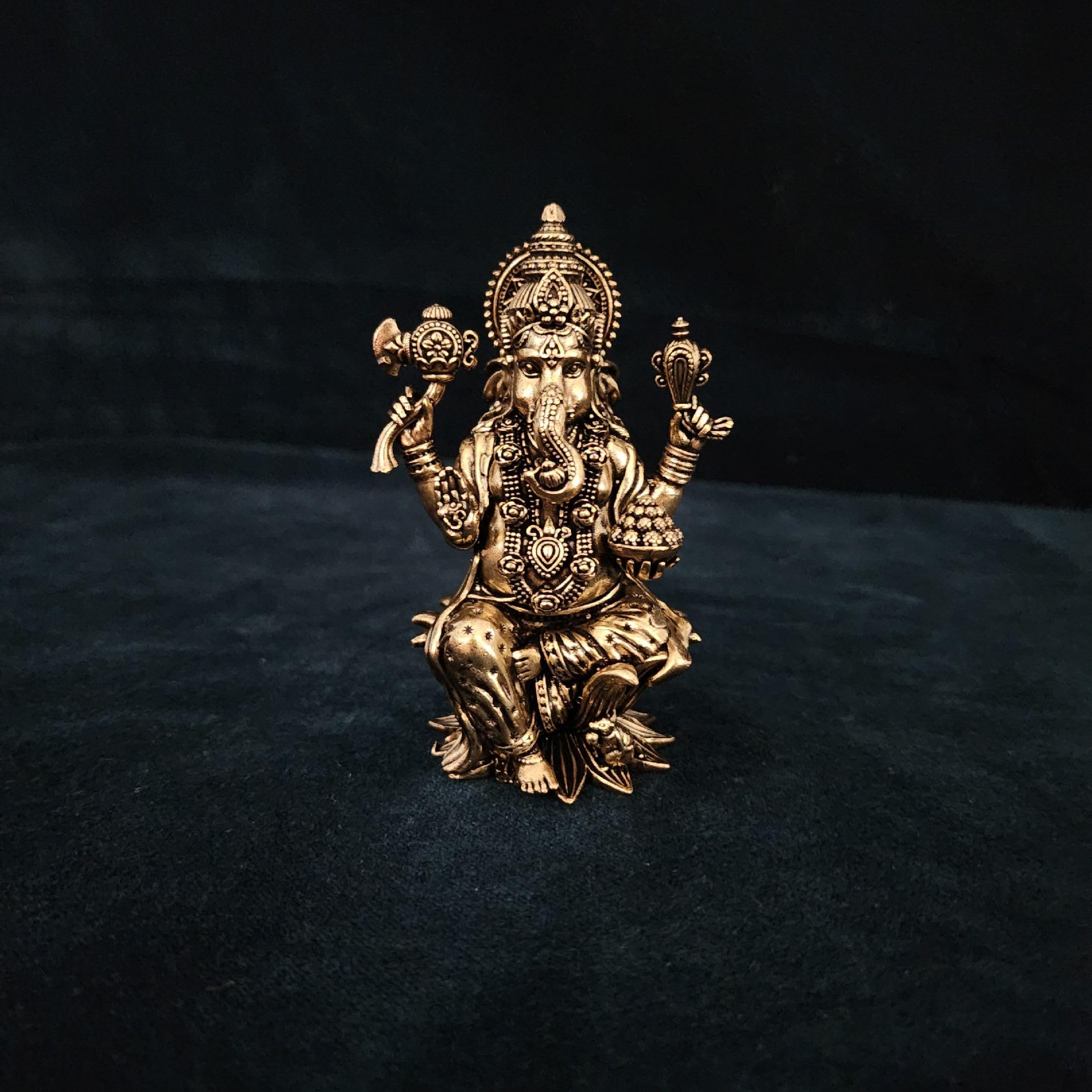 Brass Lord Ganesha/Ganpati ji Religious Statue Idol