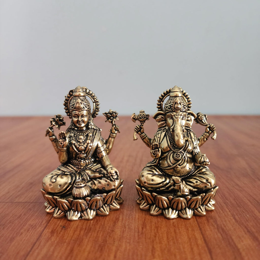 Small Divine Lord Ganesh Laxmi Statue