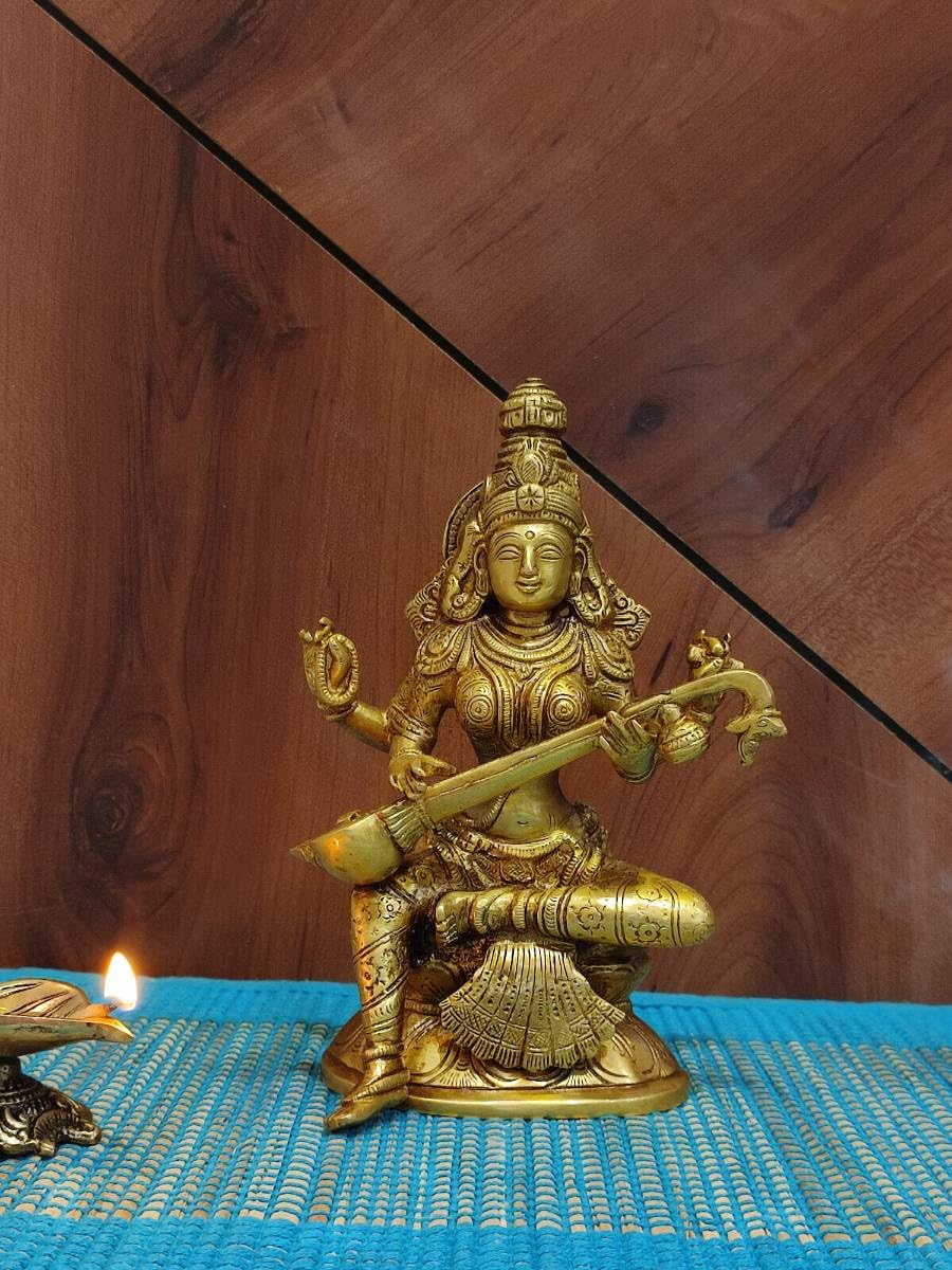 7.5 Inch | Handcrafted Brass Goddess Saraswati Idol