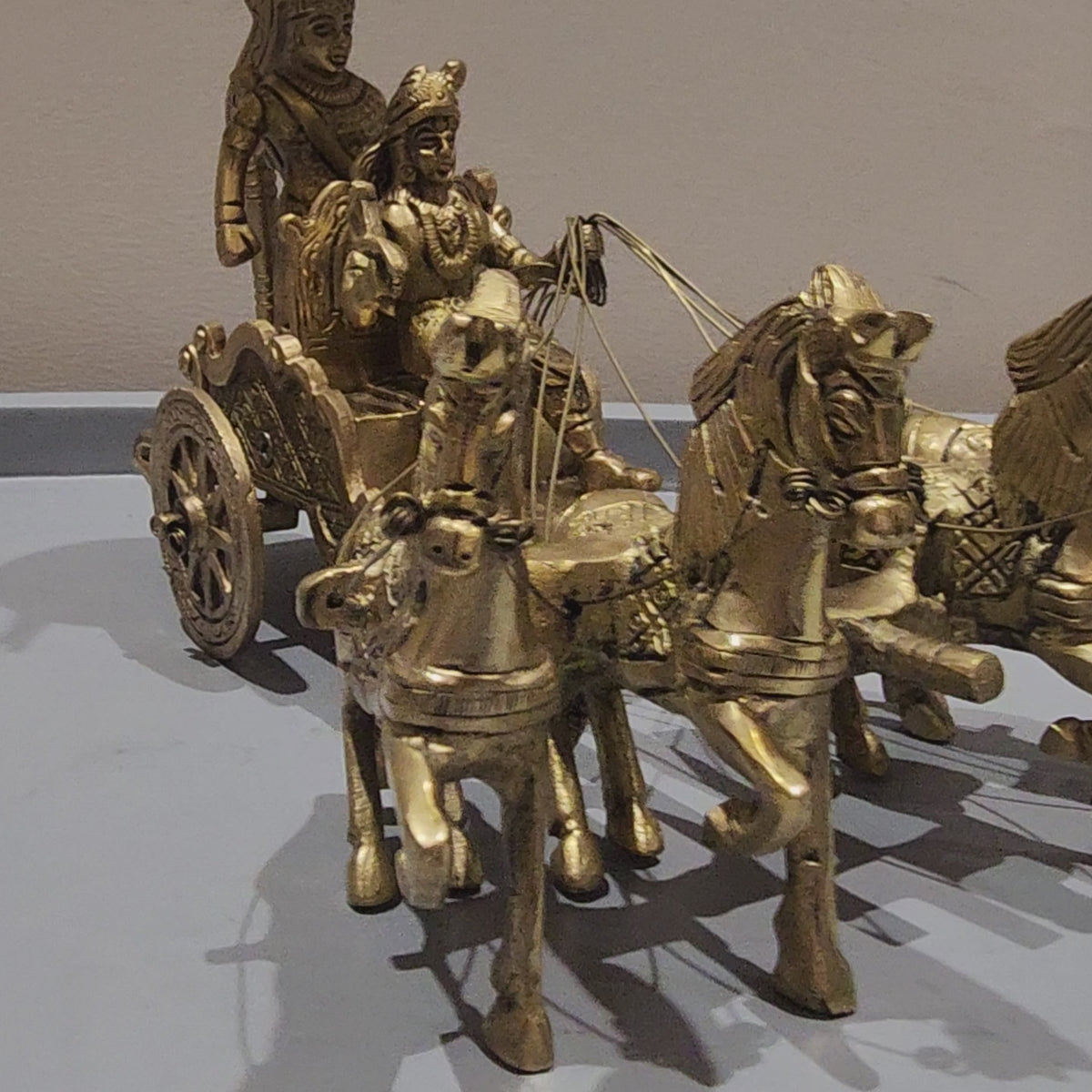8.5 inch Arjun rath / Mahabharata Chariot with krishna or Hanuman Ji