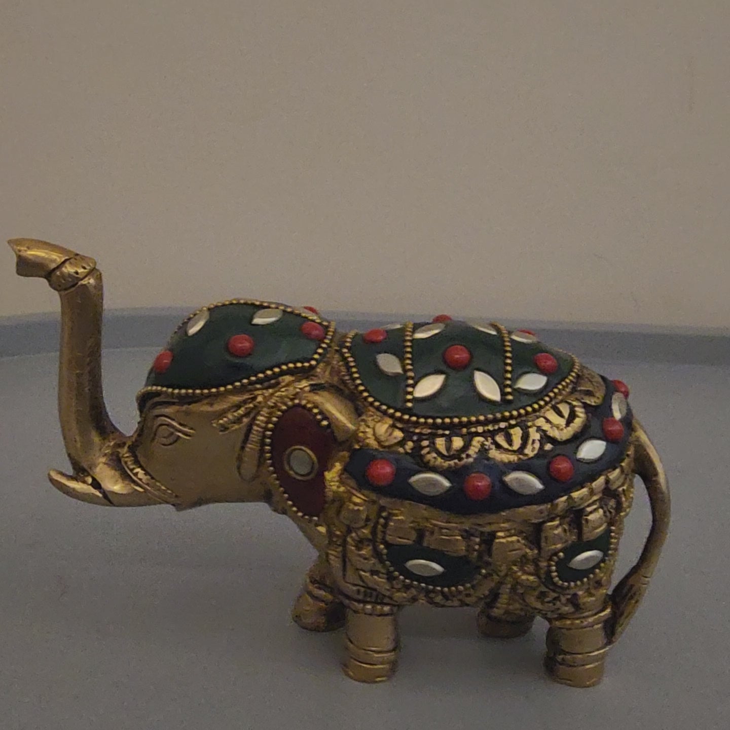 Elephant statue pair