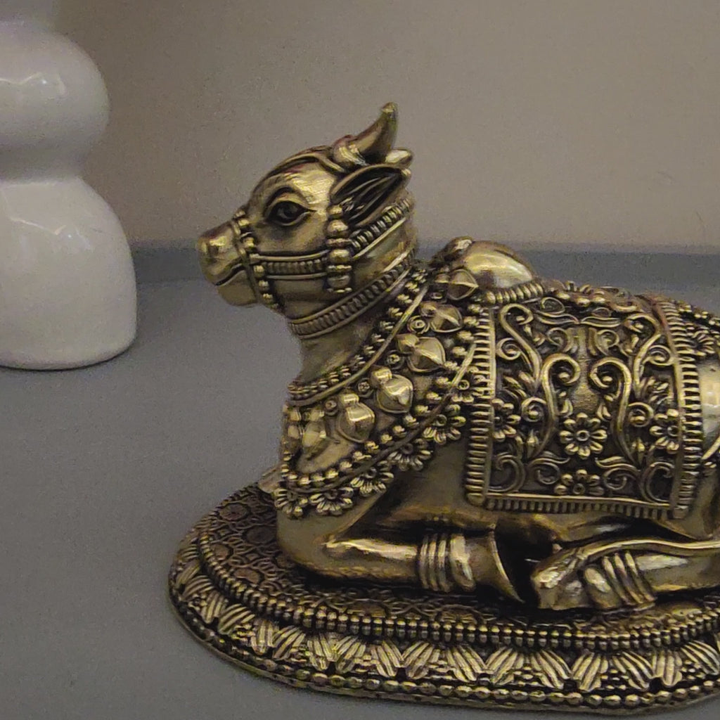 Nandi Statue Premium Brass 2 / 4 inch (70 gram / 480 gram)