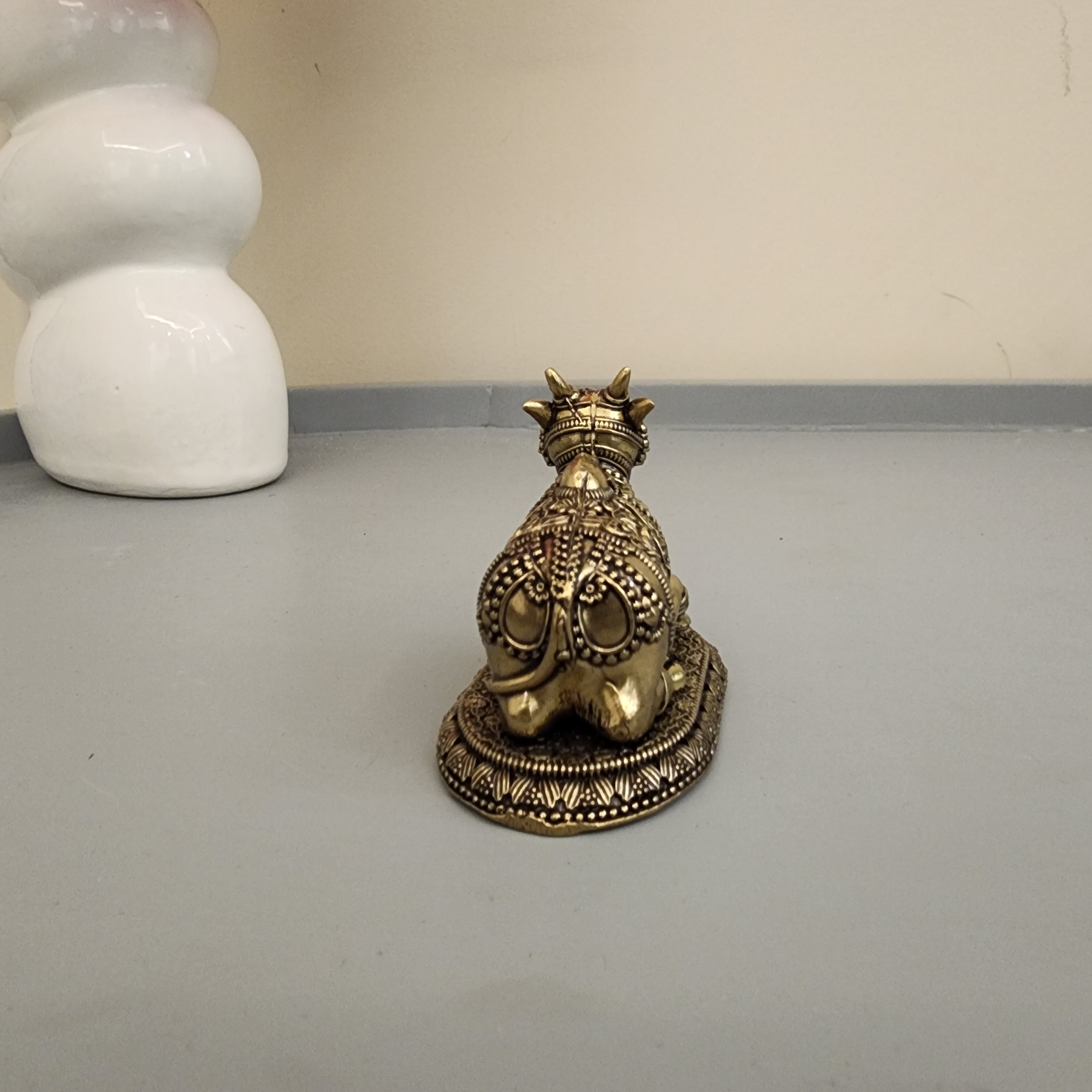 Nandi Statue Premium Brass 2 / 4 inch (70 gram / 480 gram)