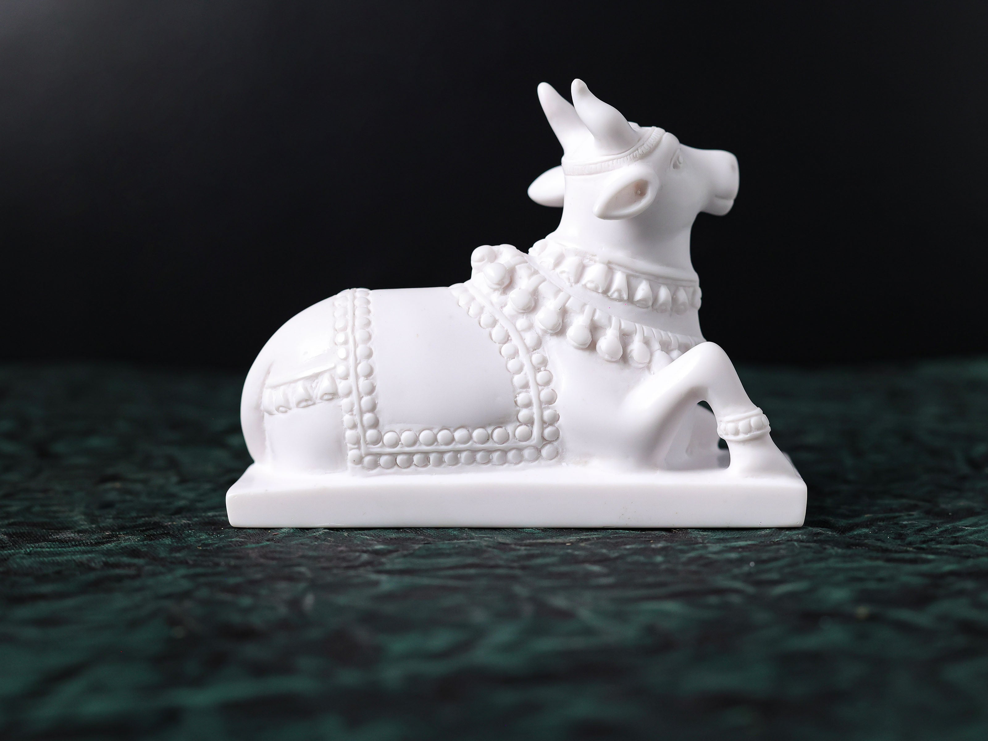 Nandi Statue Marble Dust FIGUIRNE