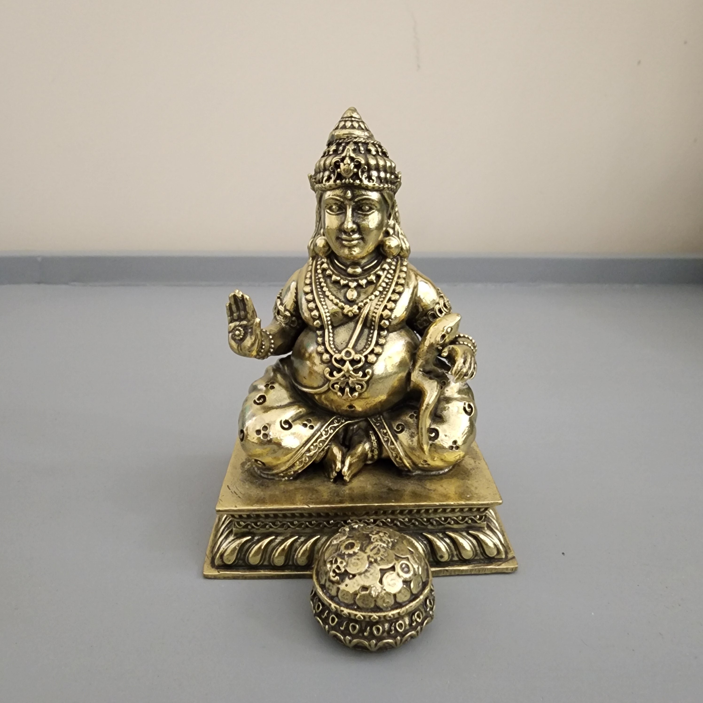 Kuber laxmi ji Statue