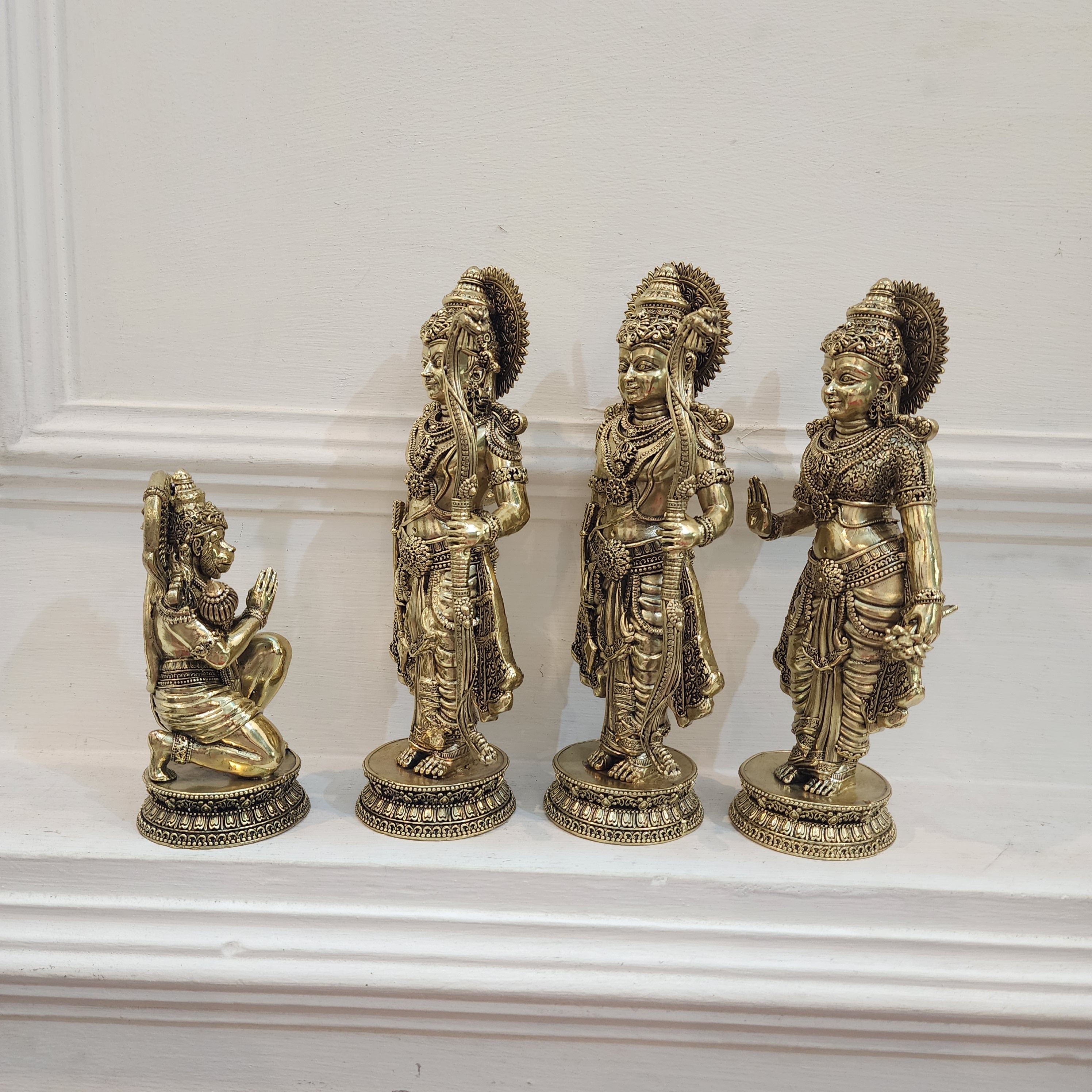 9.5 inch Ram parivaar idol for your elegant home temple decor in premium brass
