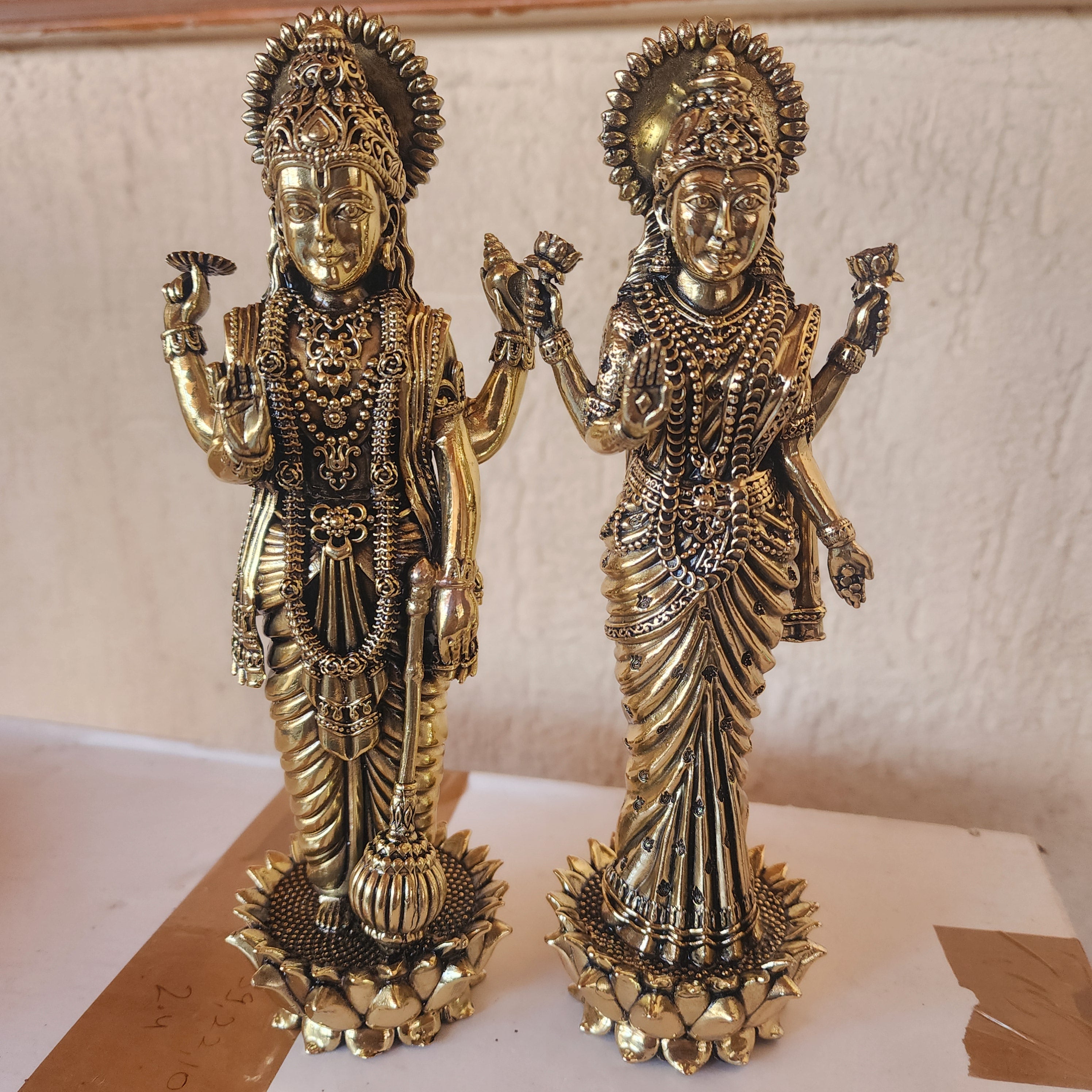 Lord Narayan Vishnu idol
