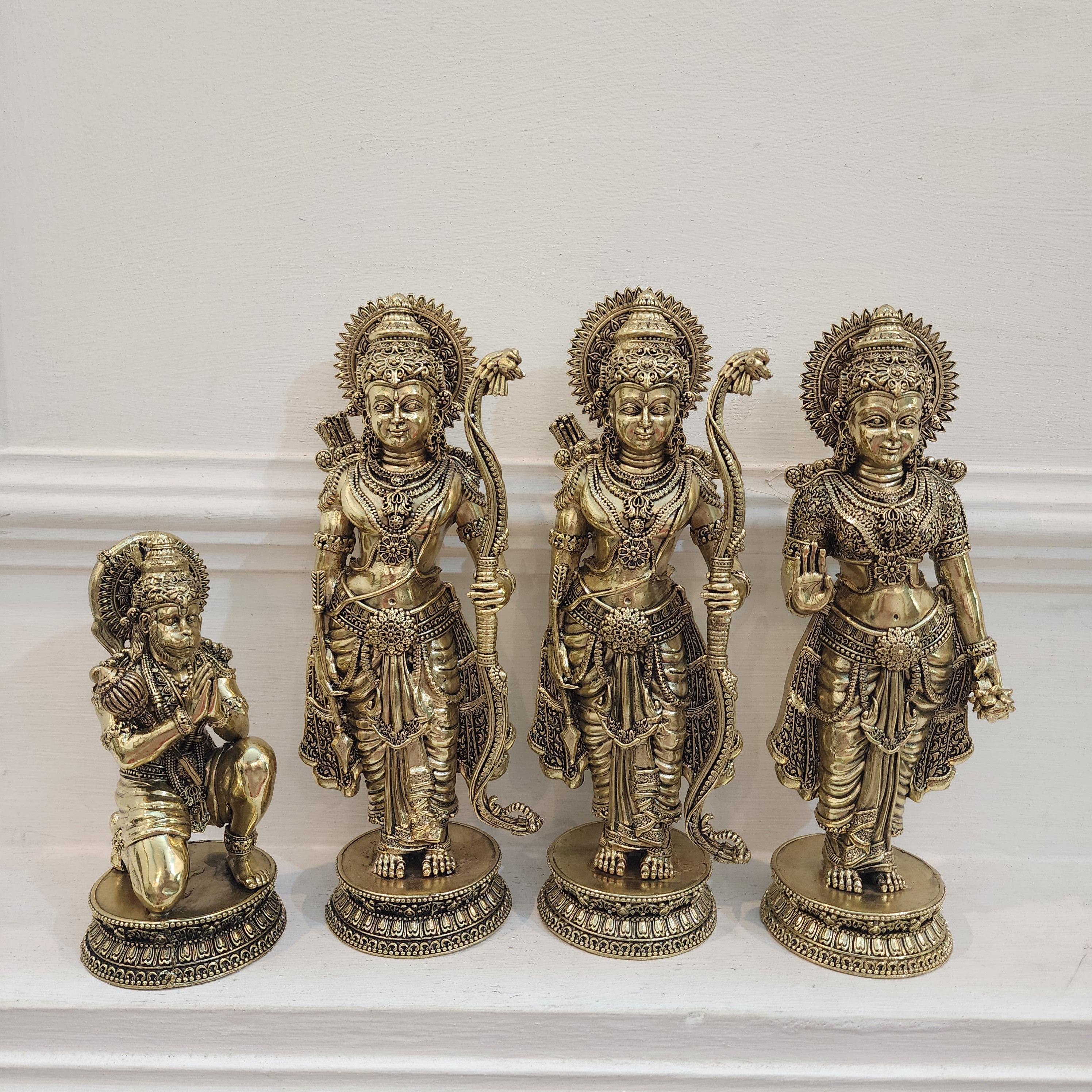 9.5 inch Ram parivaar idol for your elegant home temple decor in premium brass