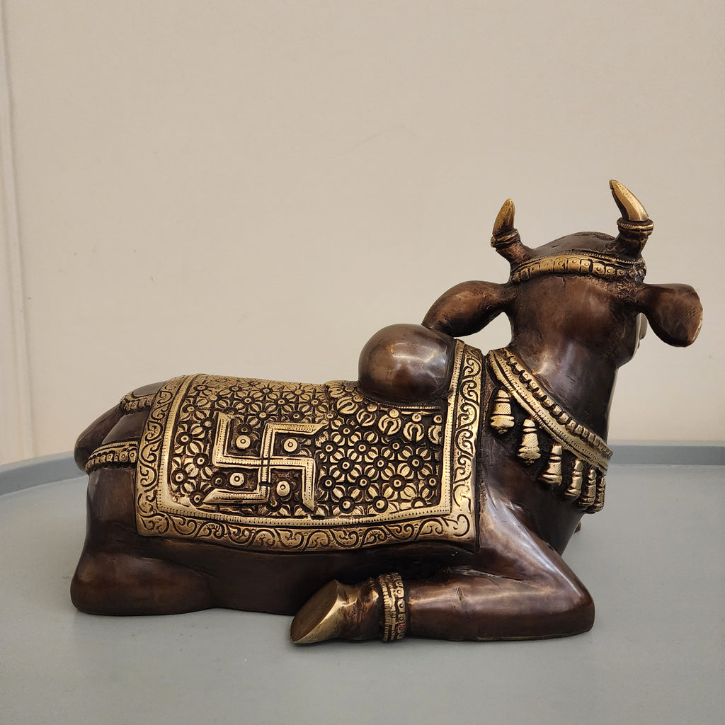 Brass Nandi Statue: Shiva's Bull Calf Idol (20cm) 5.5 kg