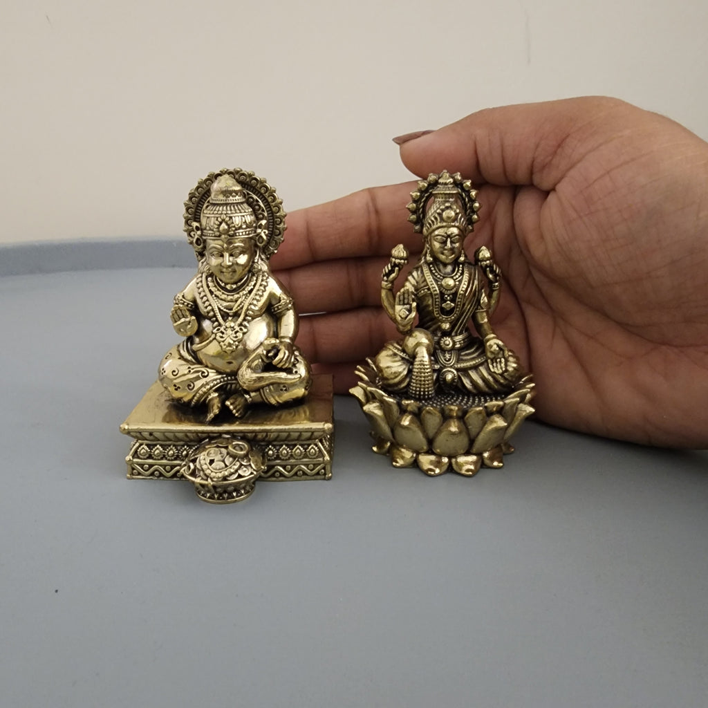 Kuber laxmi ji Statue