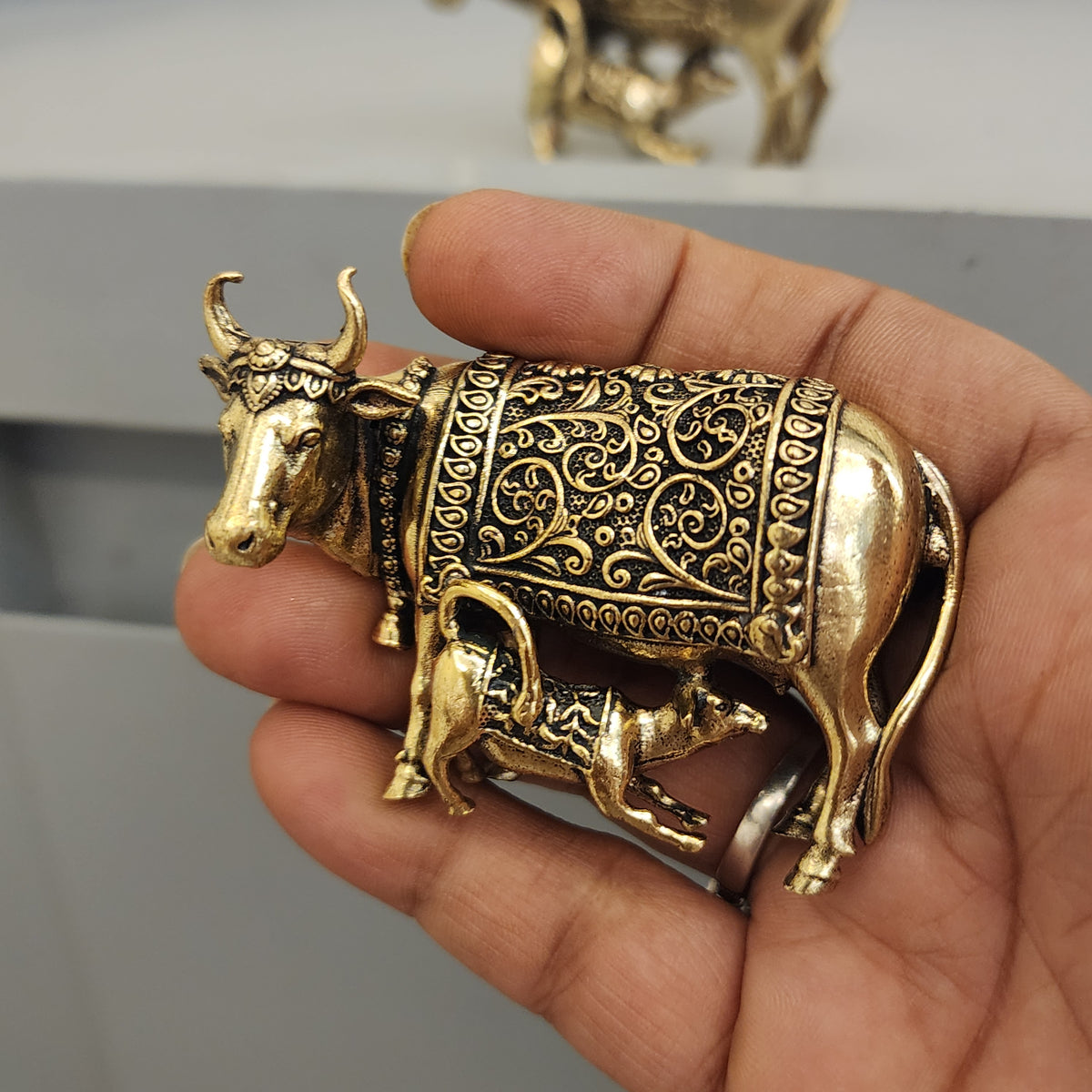6.5 cm / 5 cm Kaamdhenu cow calf statue premium brass