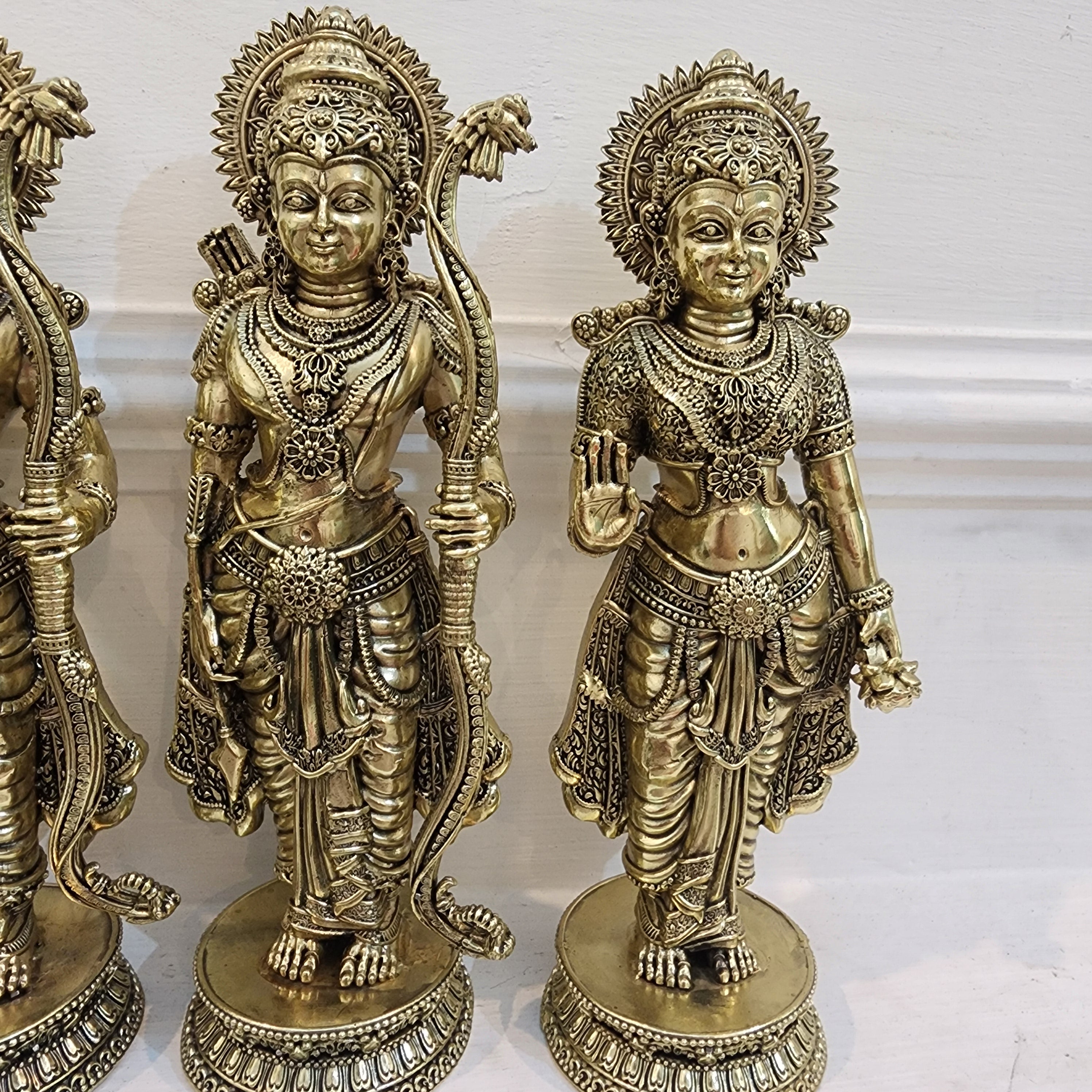 9.5 inch Ram parivaar idol for your elegant home temple decor in premium brass