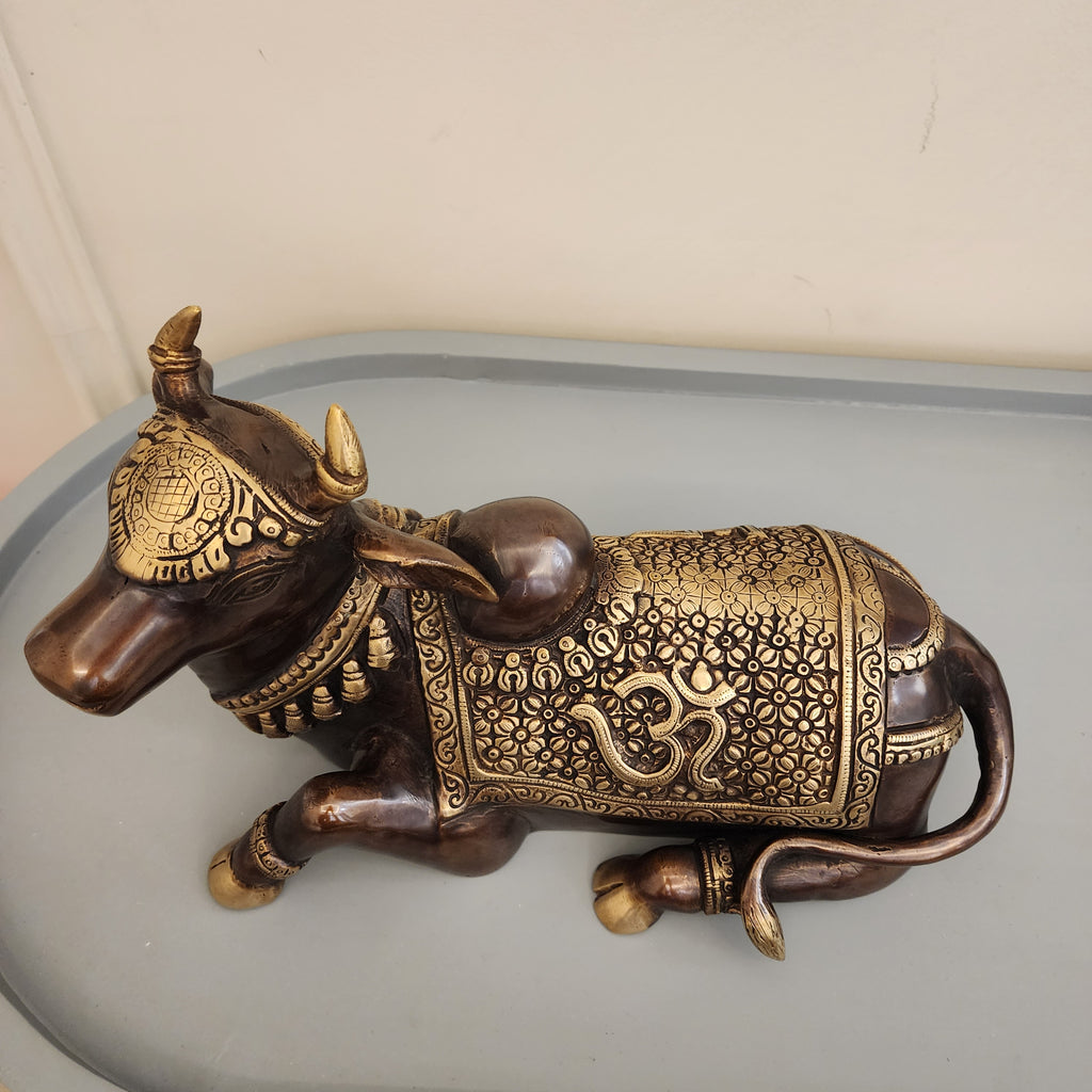 Brass Nandi Statue: Shiva's Bull Calf Idol (20cm) 5.5 kg