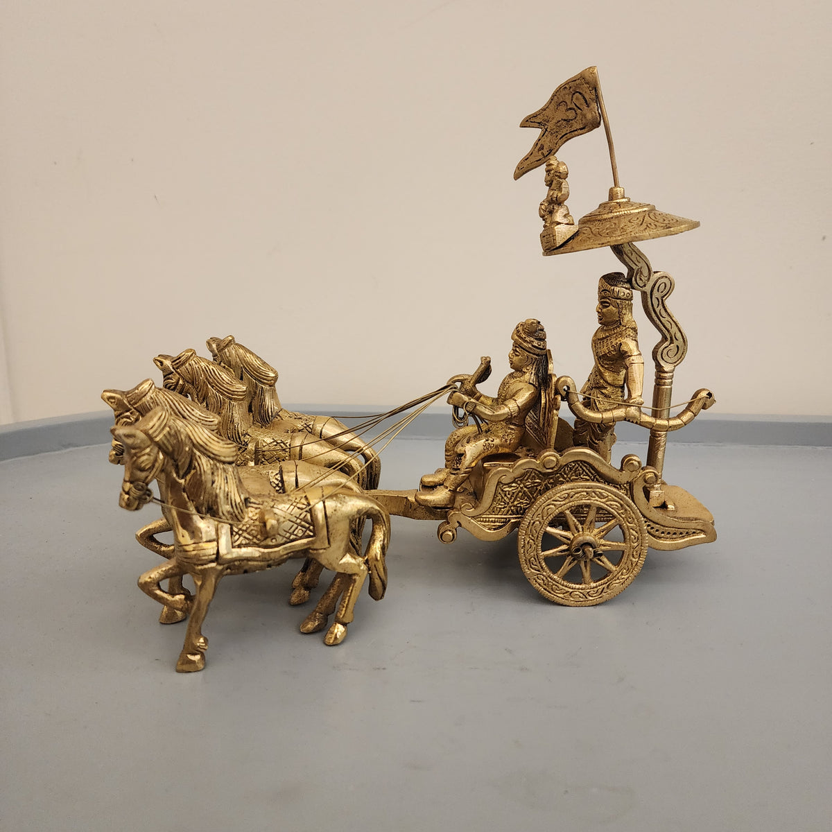 8.5 inch Arjun rath / Mahabharata Chariot with krishna or Hanuman Ji