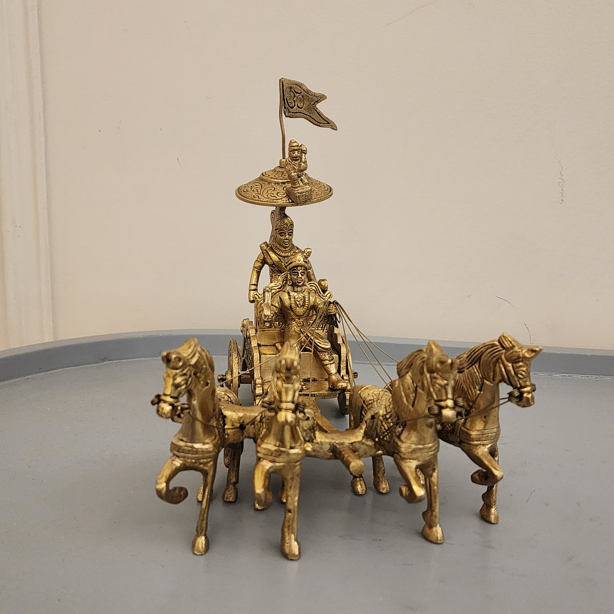 8.5 inch Arjun rath / Mahabharata Chariot with krishna or Hanuman Ji