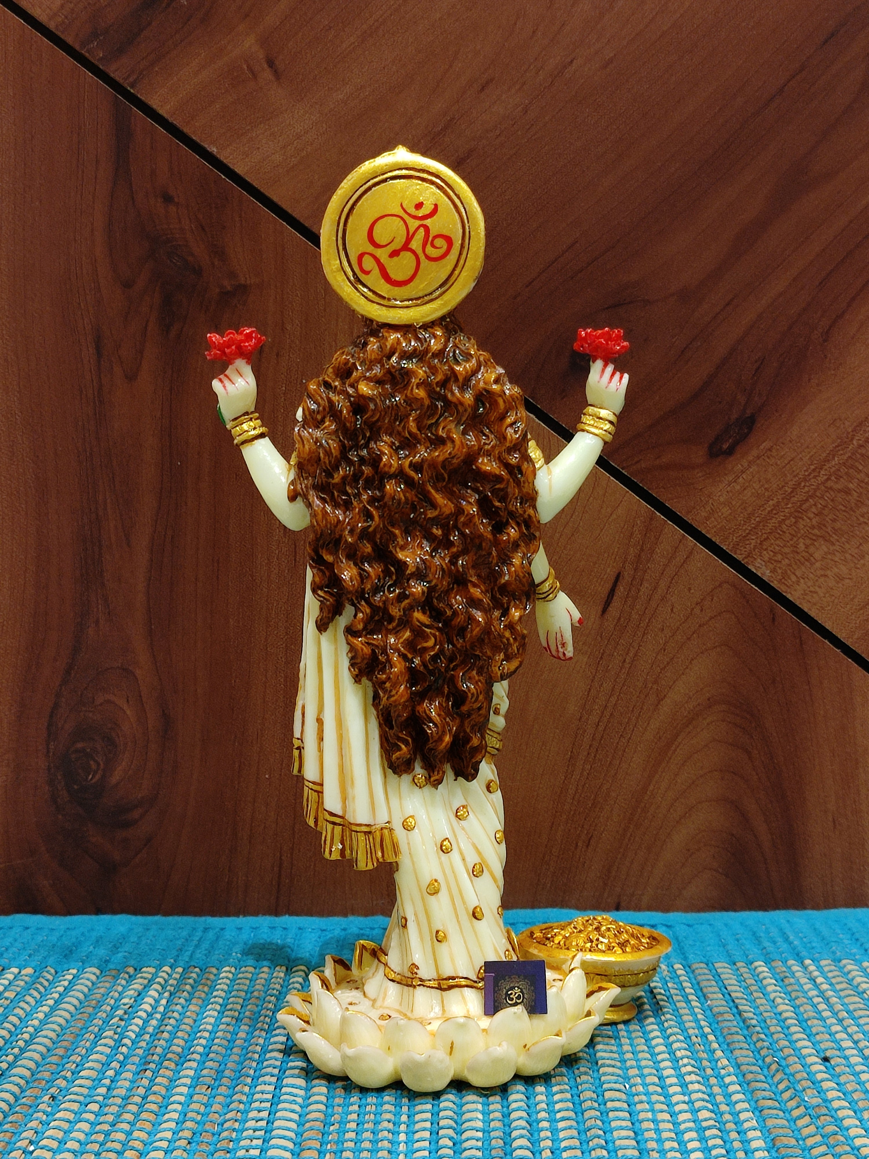 10 inch red finished laxmi maa statue (0.85 kg )