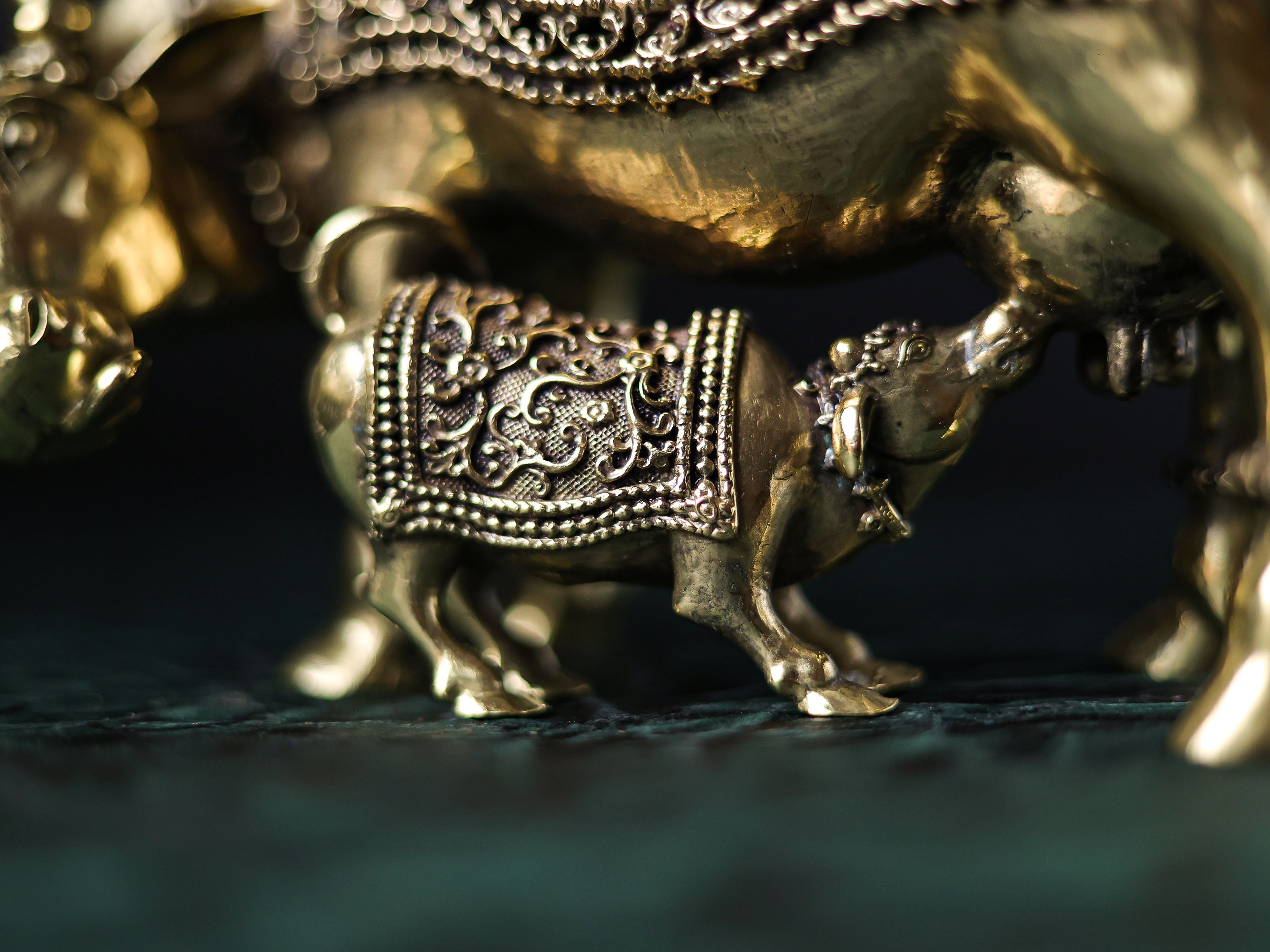 BIG Kamdhenu Statue with eight laxmi Premium Brass