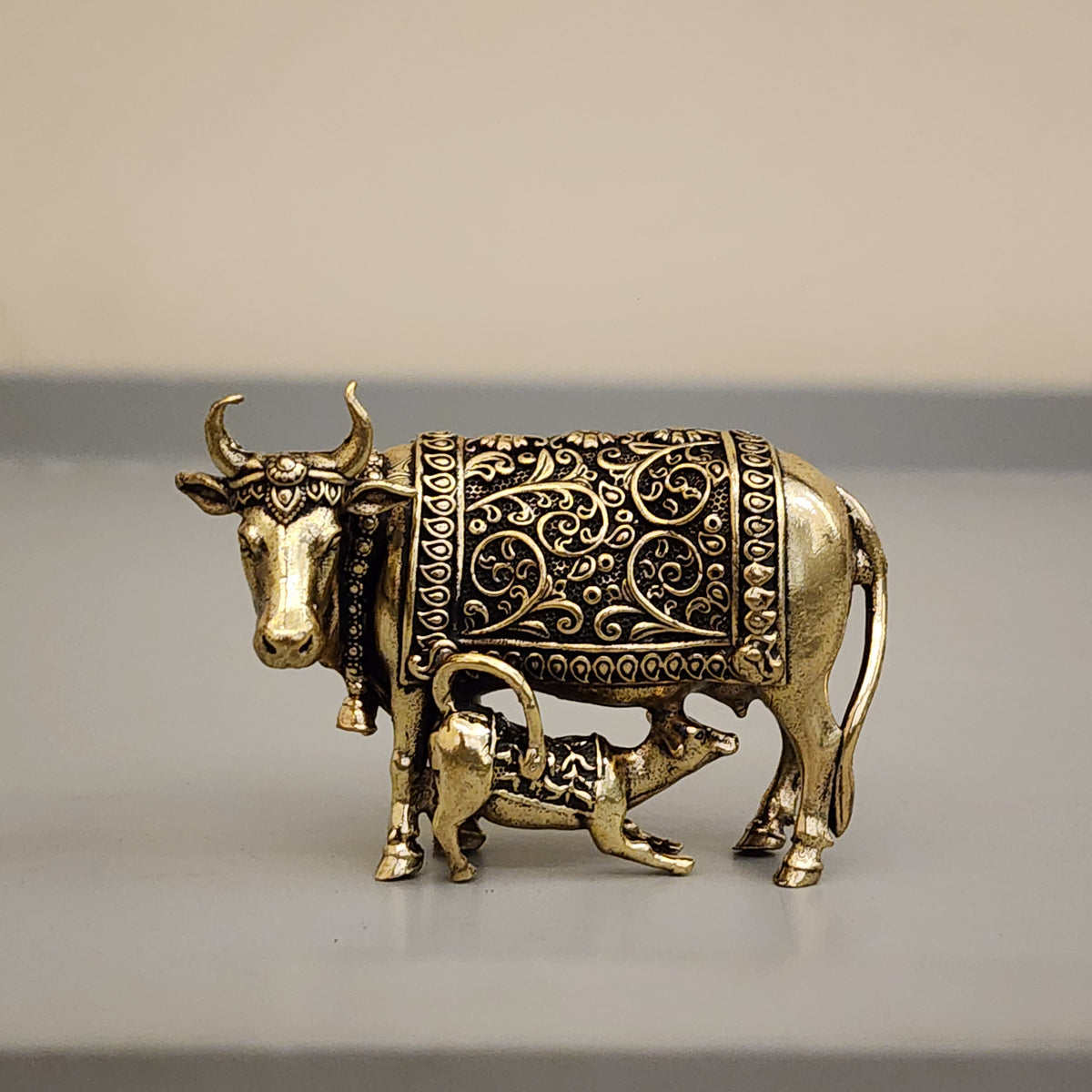 6.5 cm / 5 cm Kaamdhenu cow calf statue premium brass