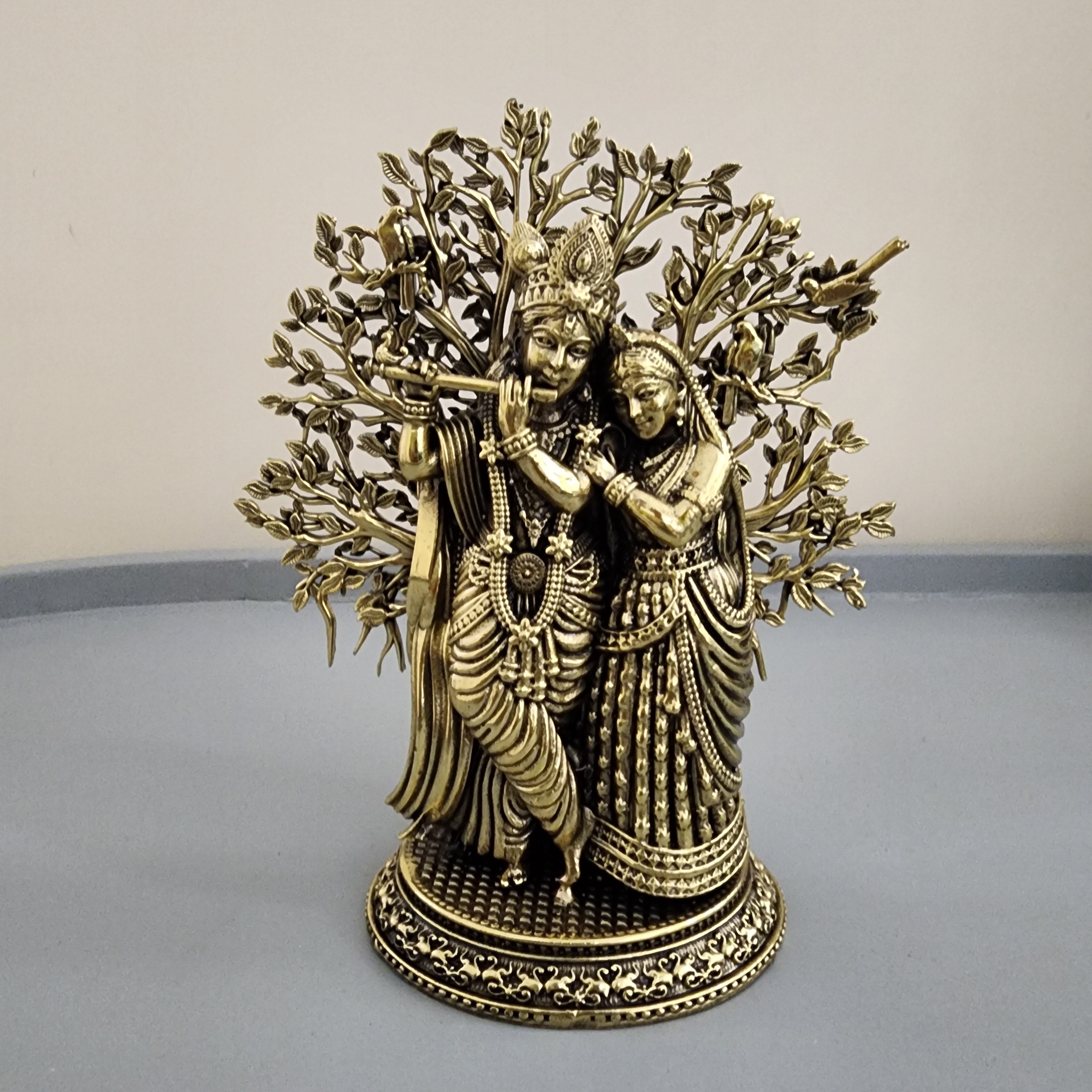 16 cm Radha Krishna with tree