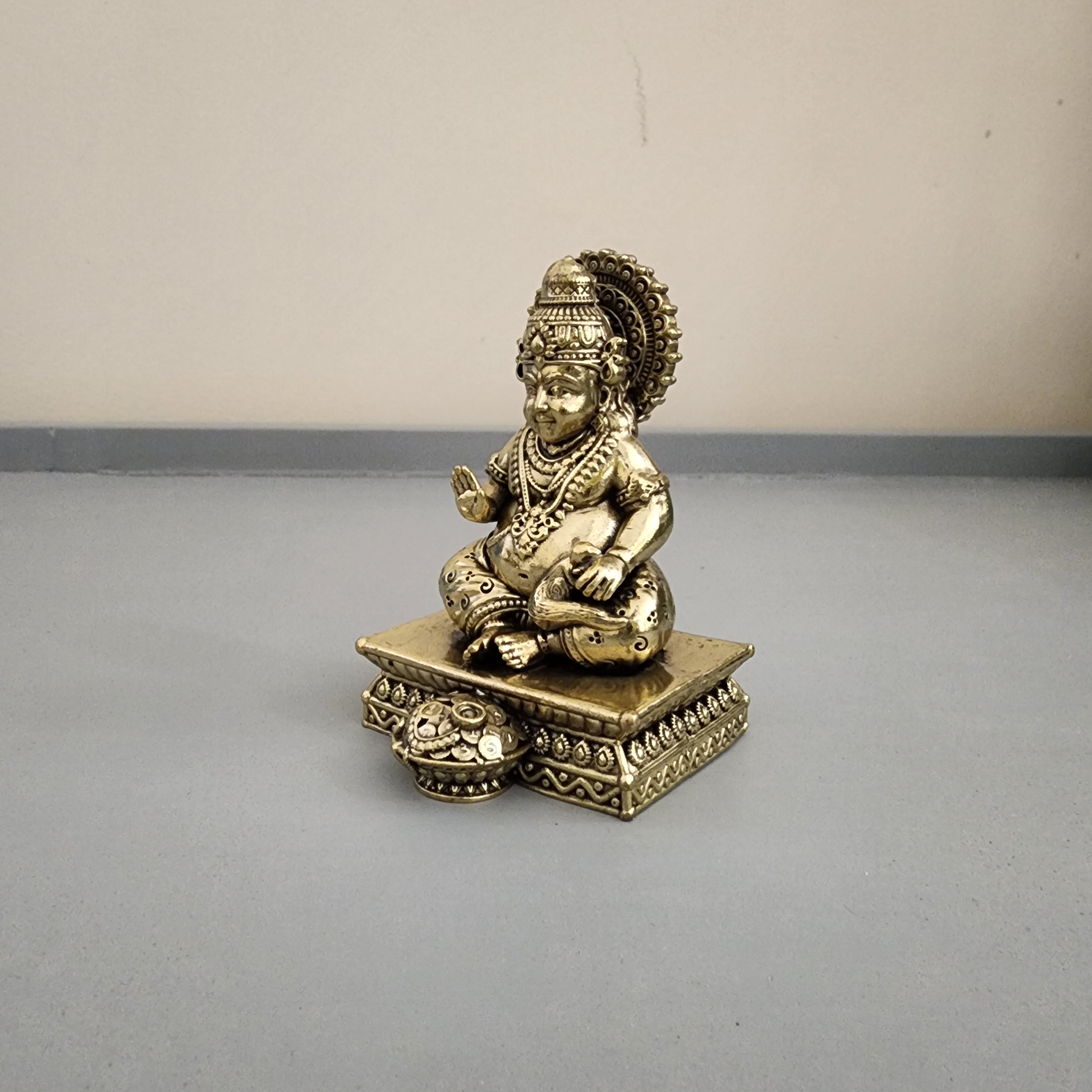 Kuber laxmi ji Statue
