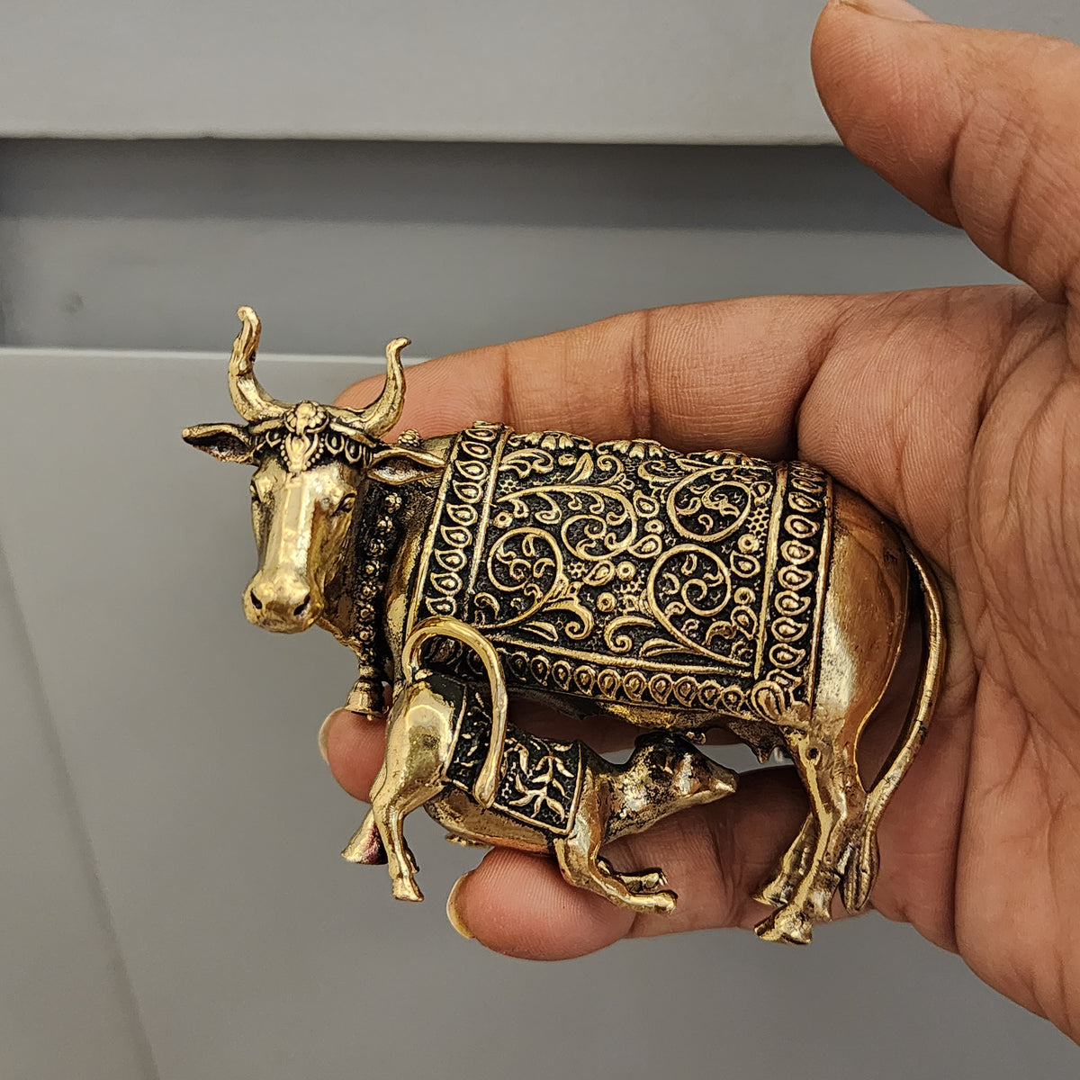 6.5 cm / 5 cm Kaamdhenu cow calf statue premium brass