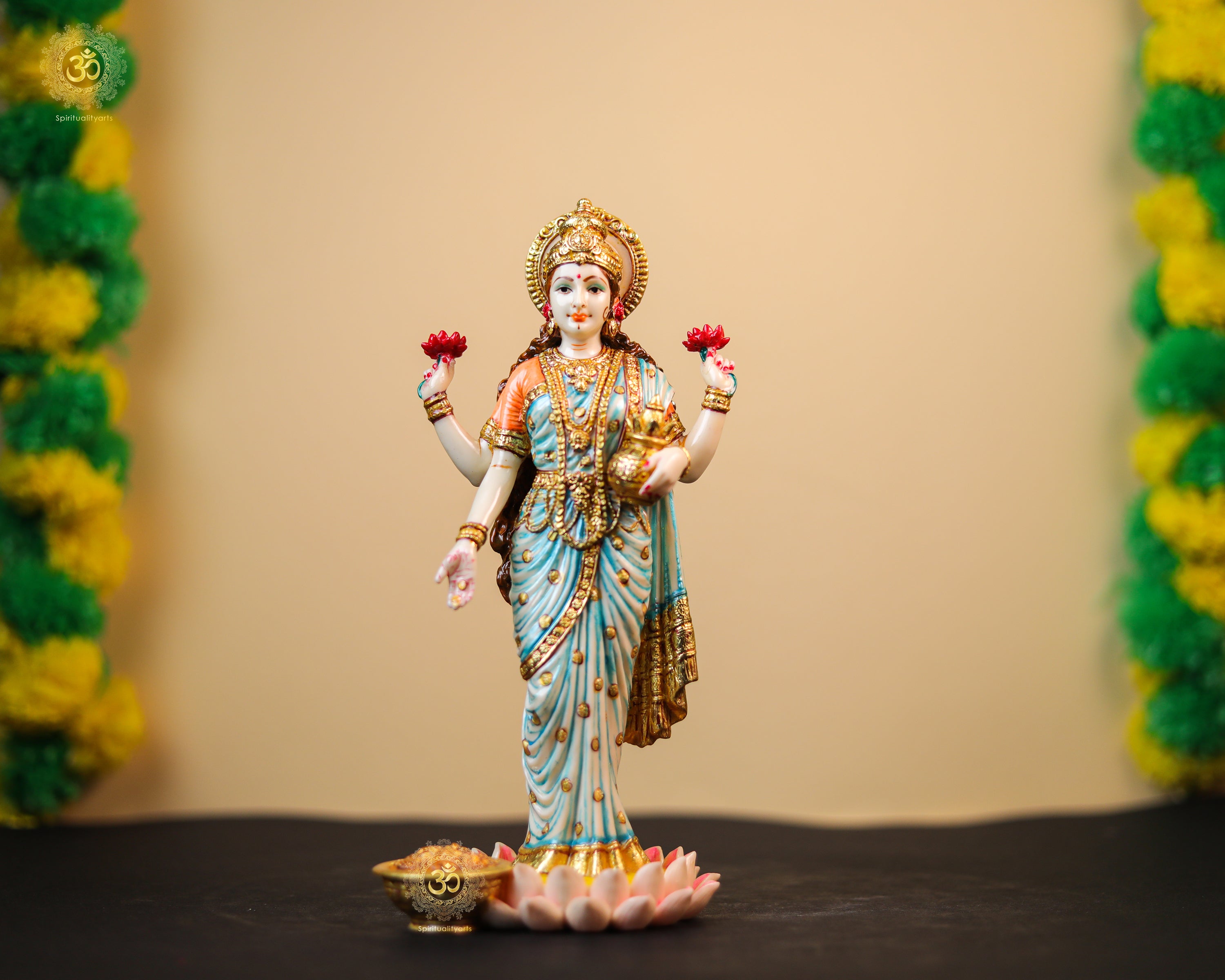 10 inch red finished laxmi maa statue (0.85 kg )