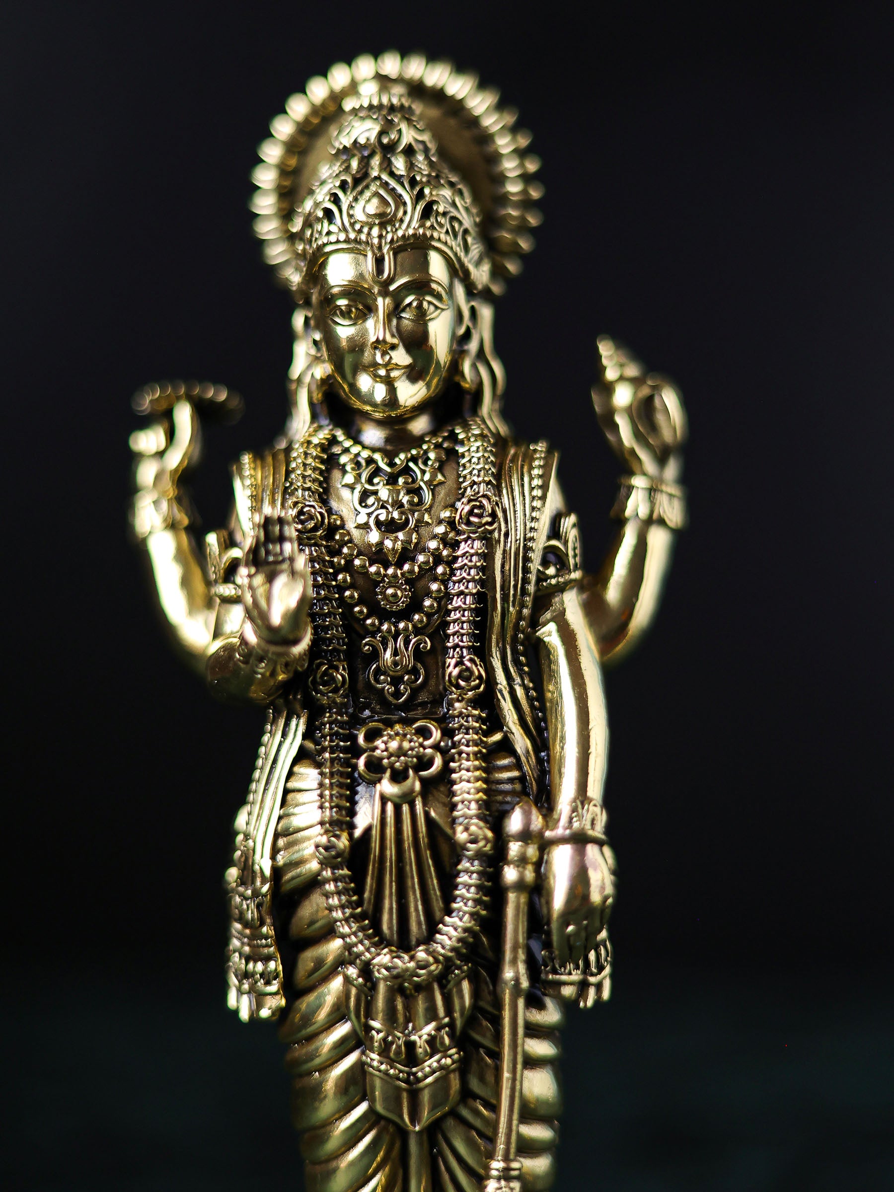Lord Narayan Vishnu idol