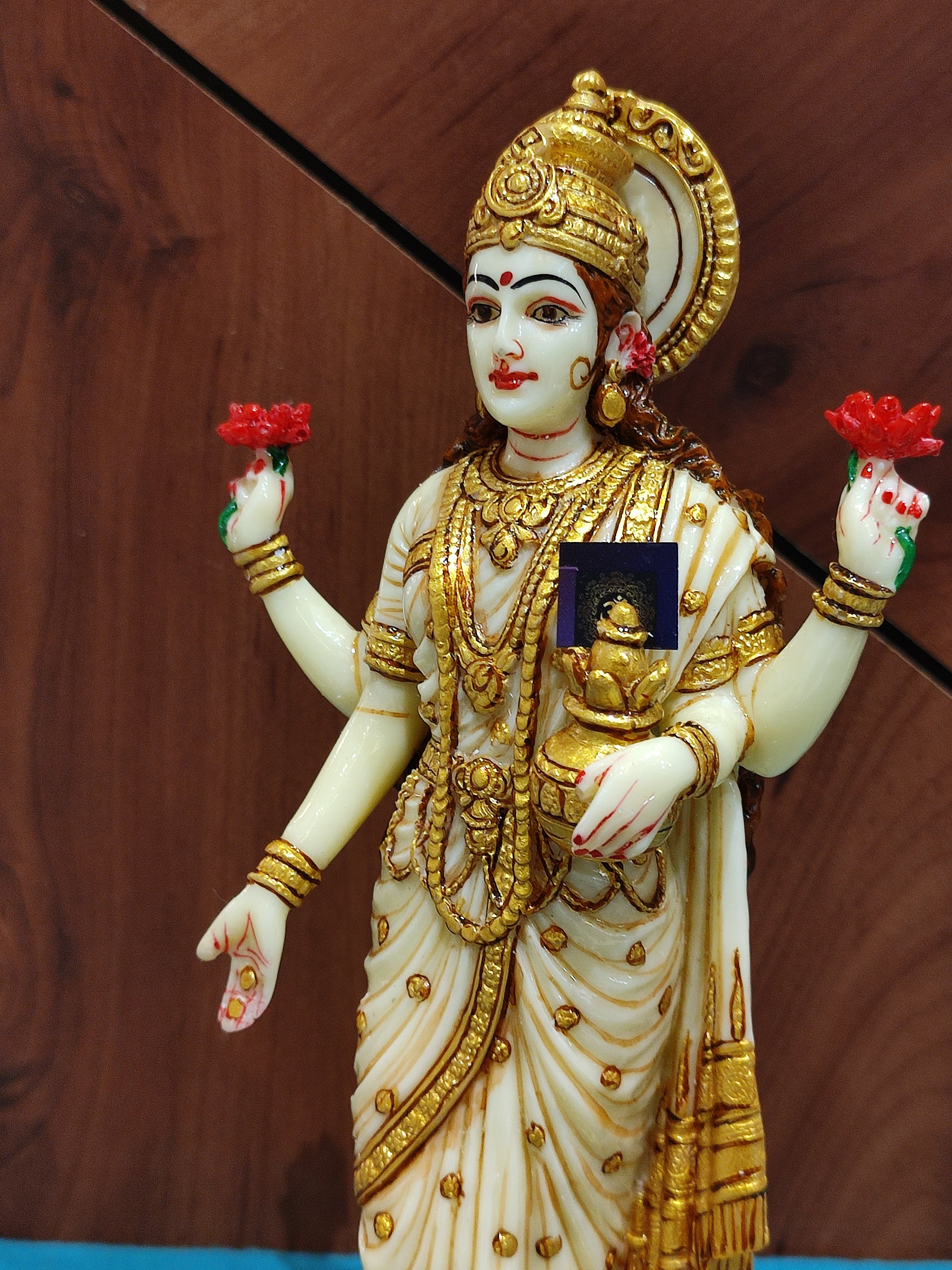 10 inch red finished laxmi maa statue (0.85 kg )