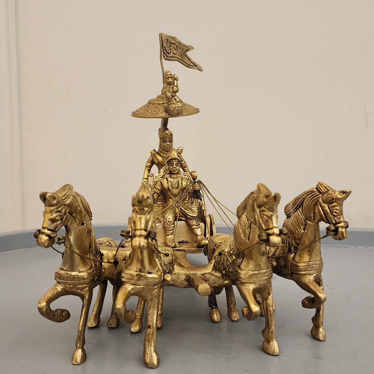 8.5 inch Arjun rath / Mahabharata Chariot with krishna or Hanuman Ji