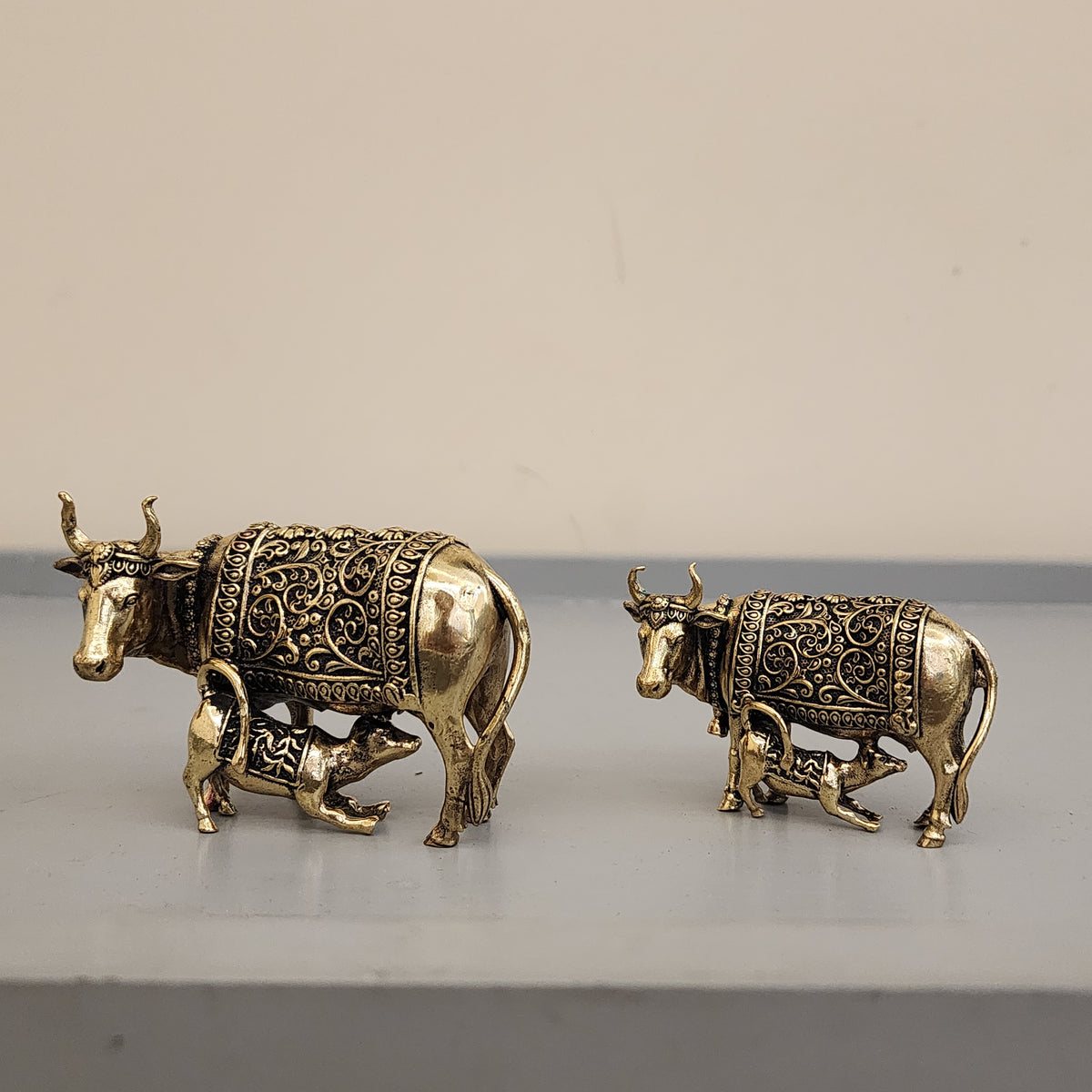 6.5 cm / 5 cm Kaamdhenu cow calf statue premium brass