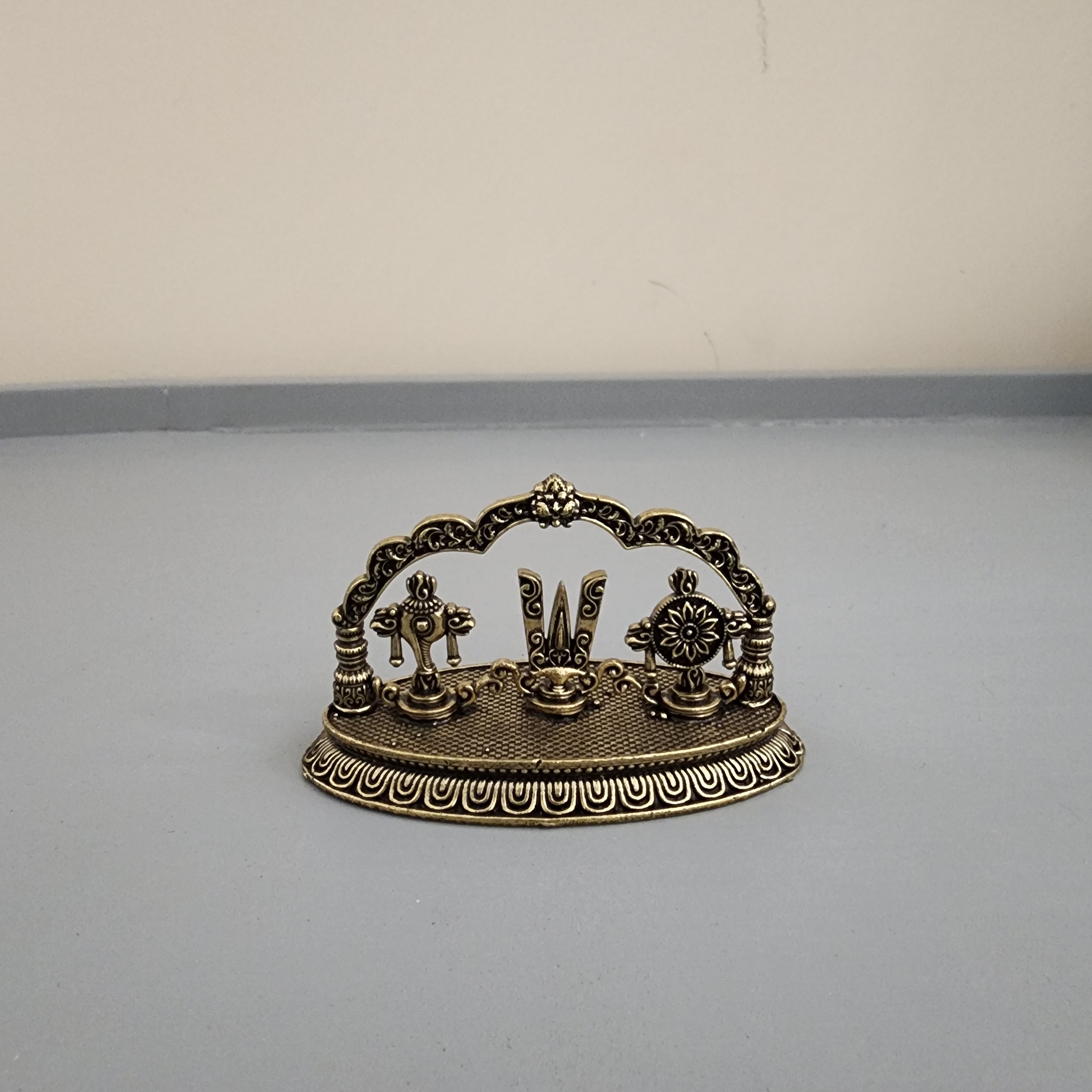 Tirupati Balaji Shanku Chakra Namam Stand
