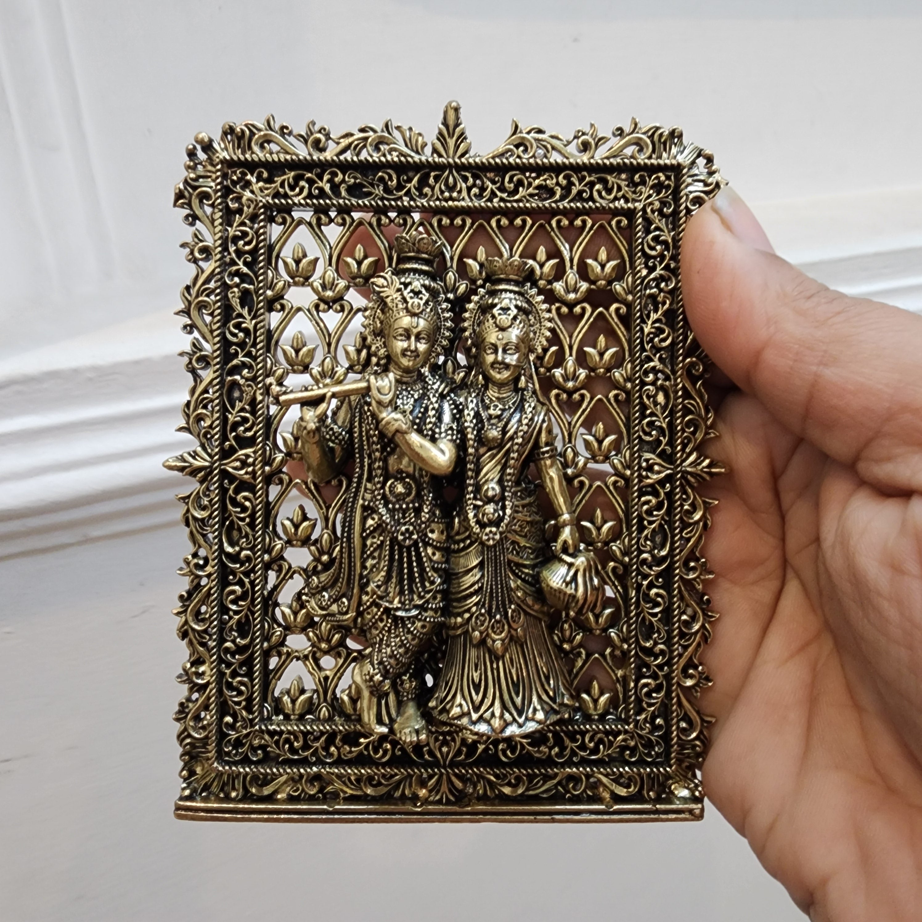 RADHA KRISHNA FOR CAR DASHBOARD 12 cm , 0.213 KG