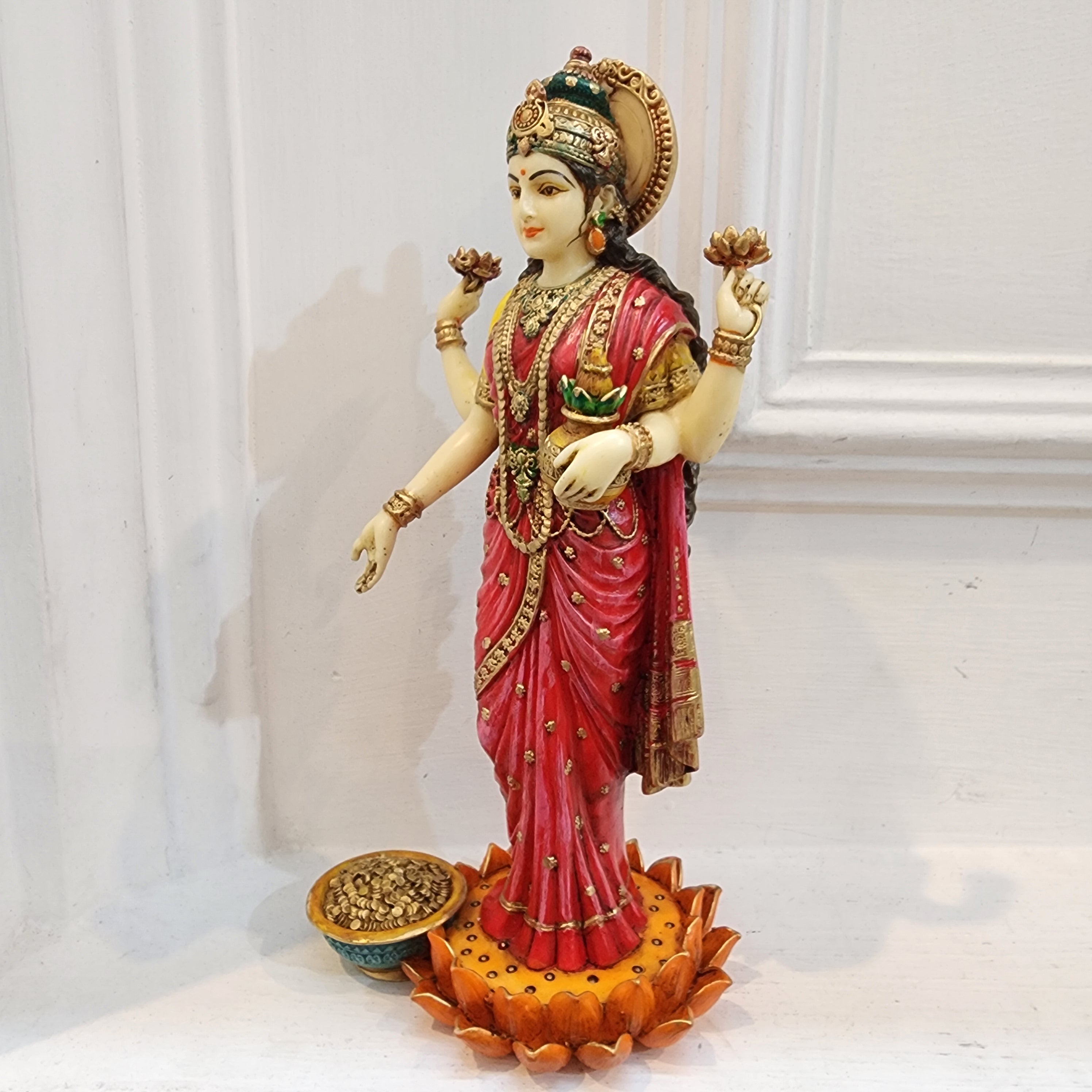 10 inch red finished laxmi maa statue (0.85 kg )